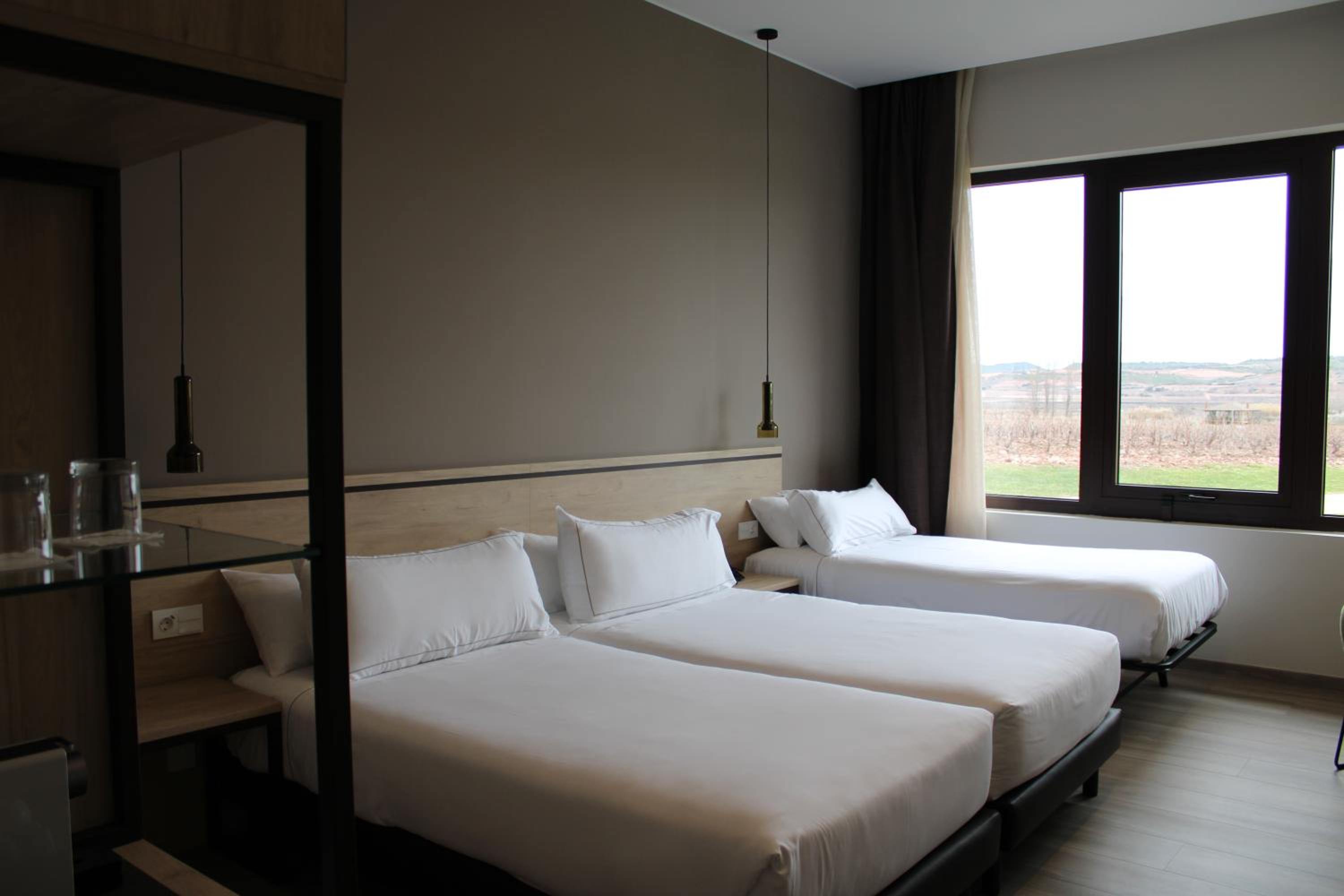 Standard Triple Room with Parking