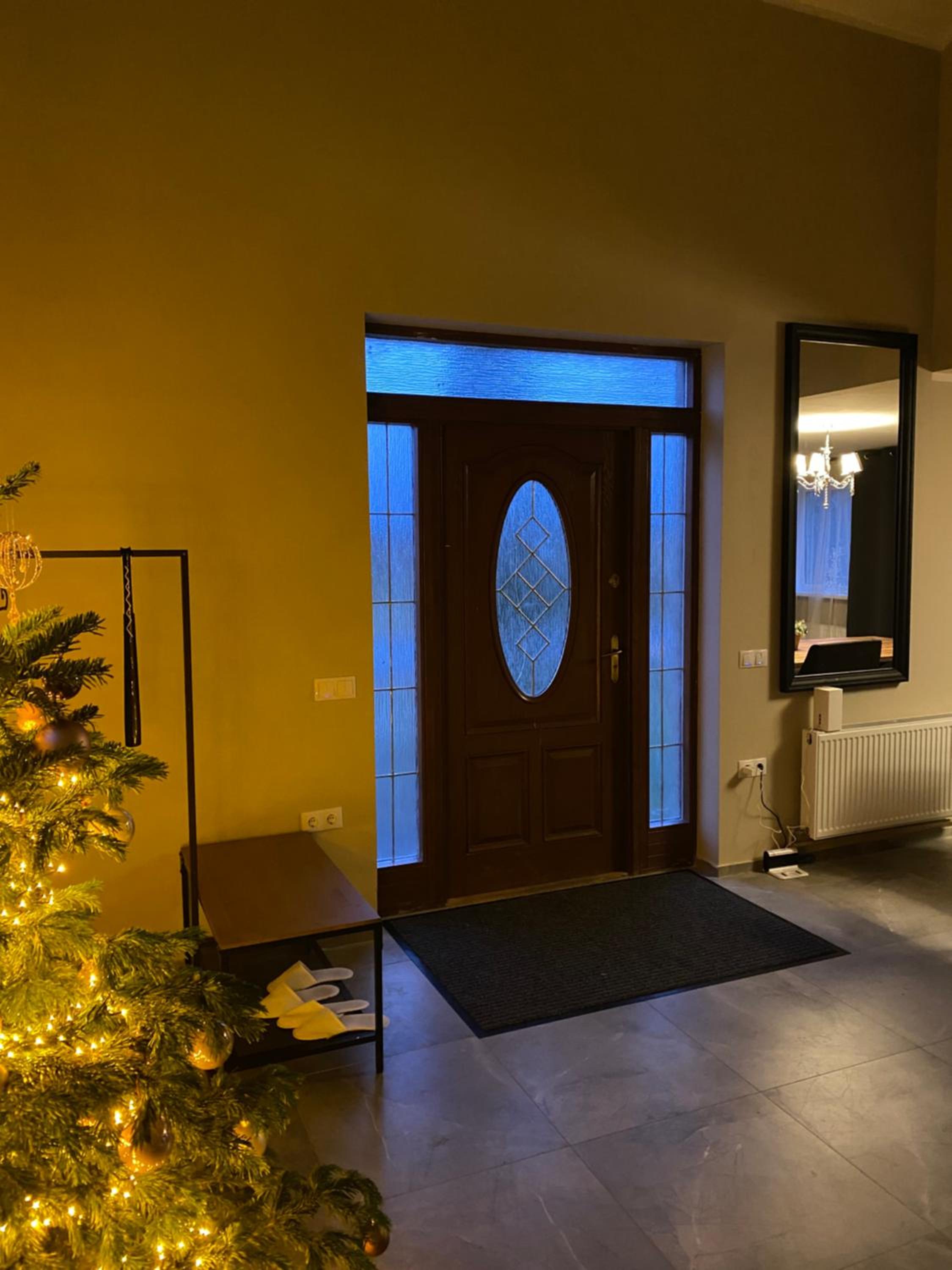 Two-Bedroom House - Photo 11