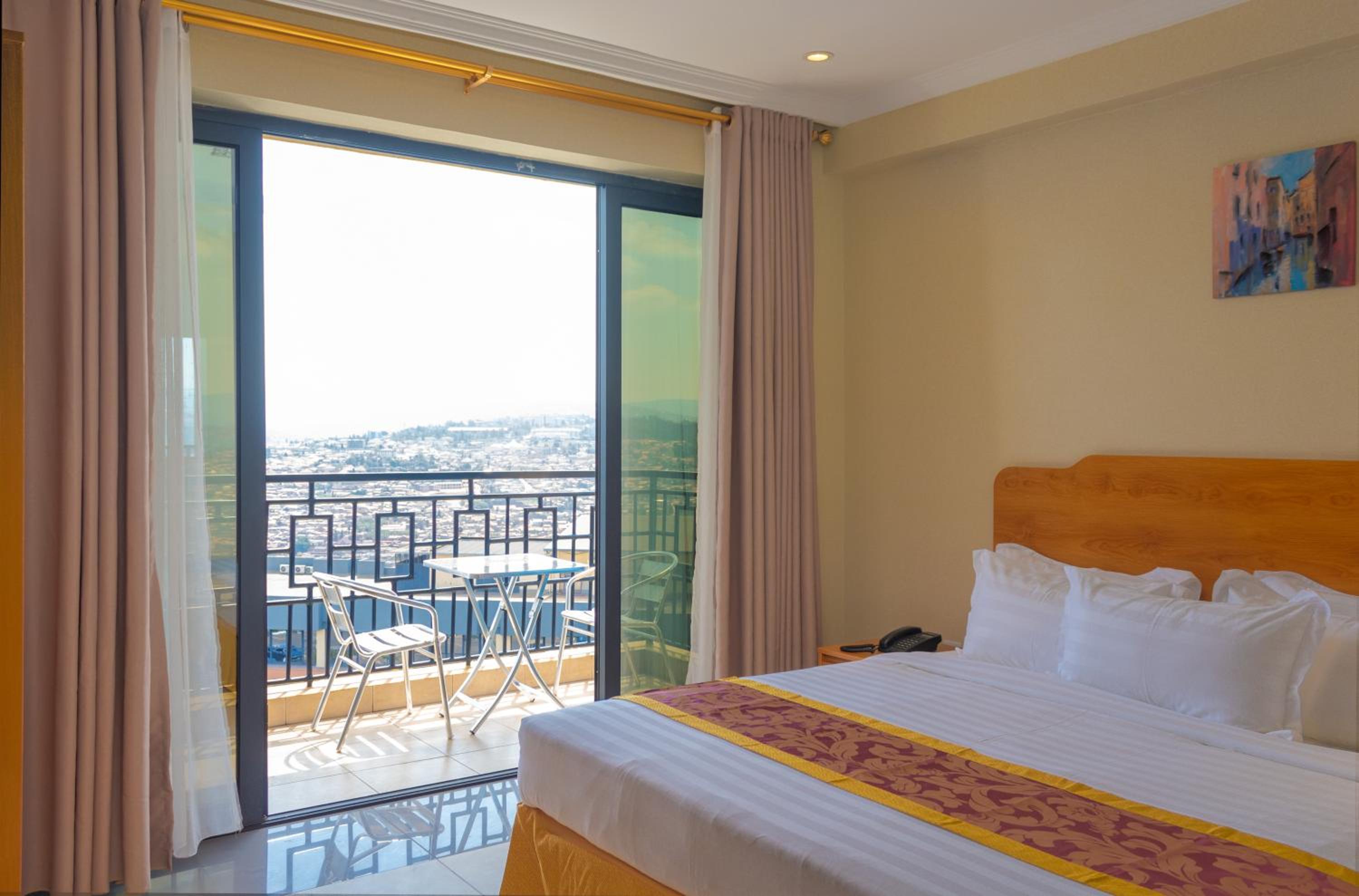 Two-Bedroom Apartment with Mountain View