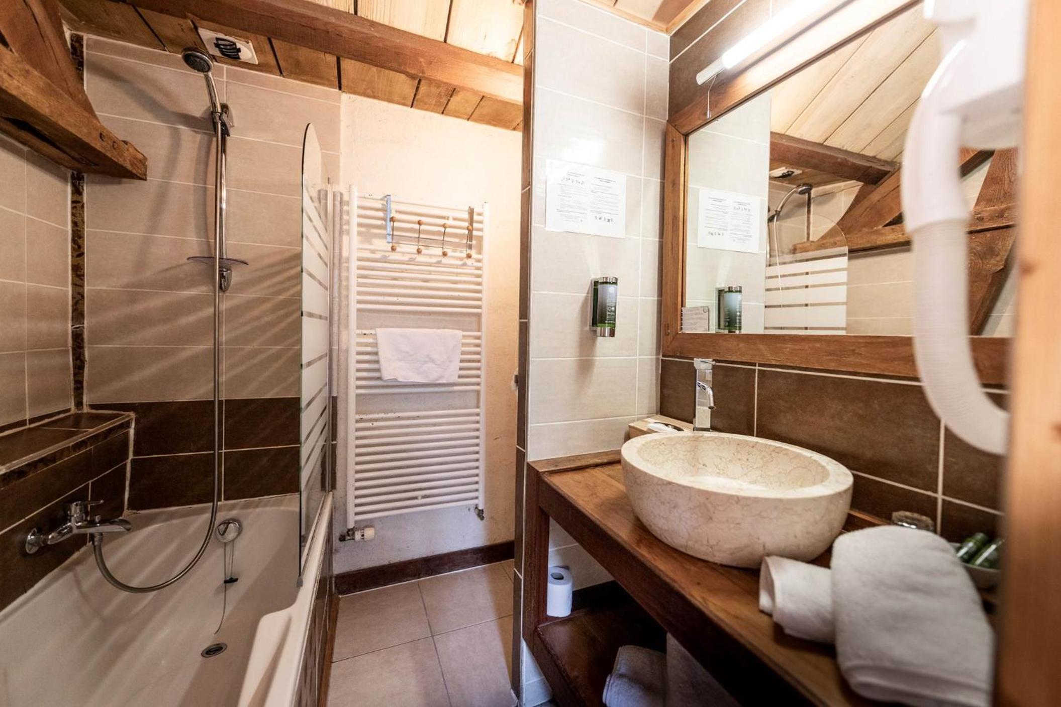 Classic Double Room with Spa Access - Photo 5