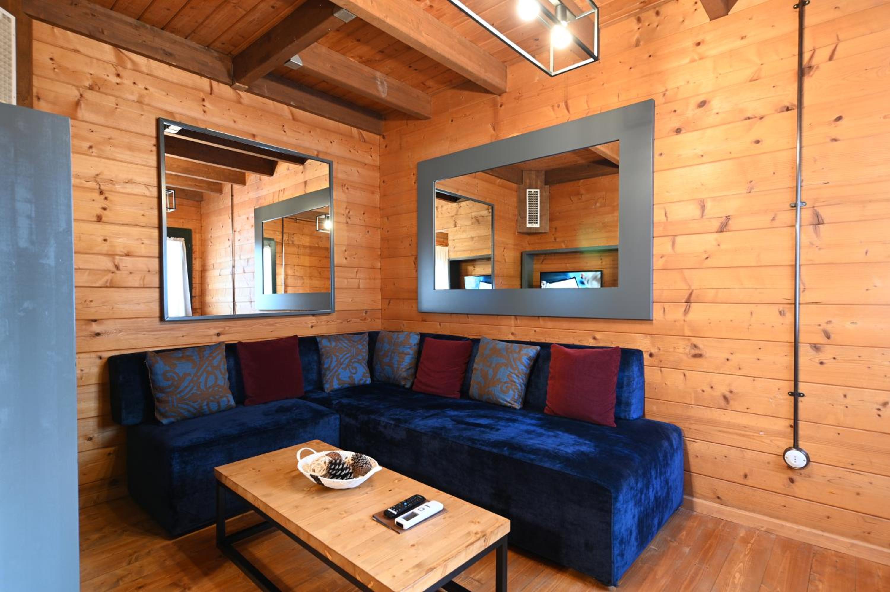 Superior Chalet - Photo 1