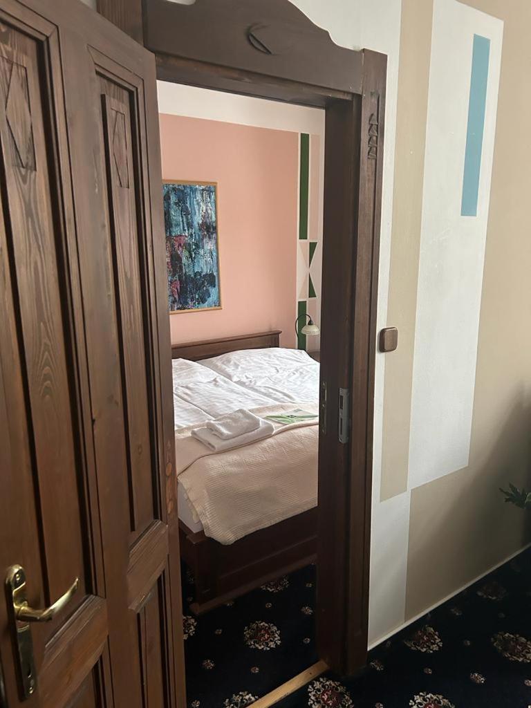 One-Bedroom Suite photo 3