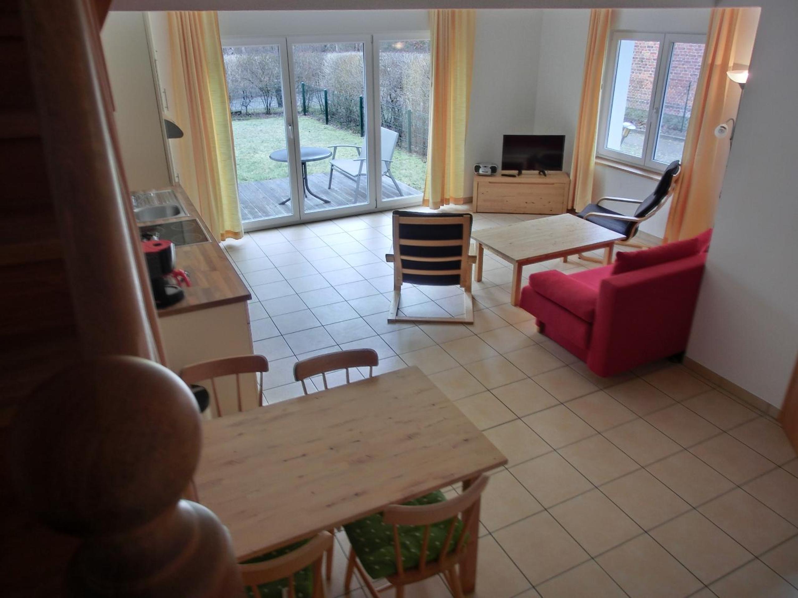 Apartment with Terrace photo 3