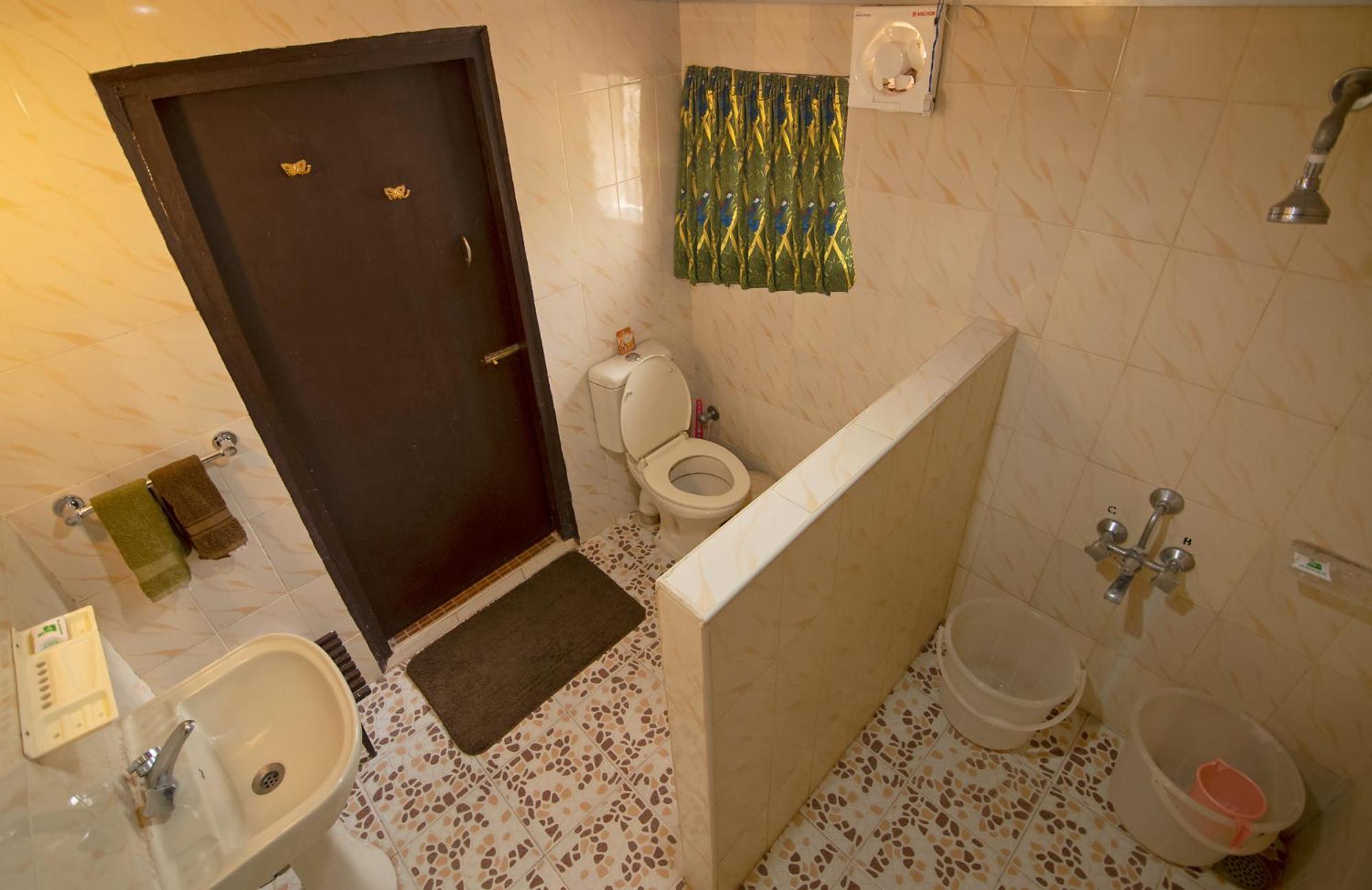 Deluxe Double Room - Photo 9