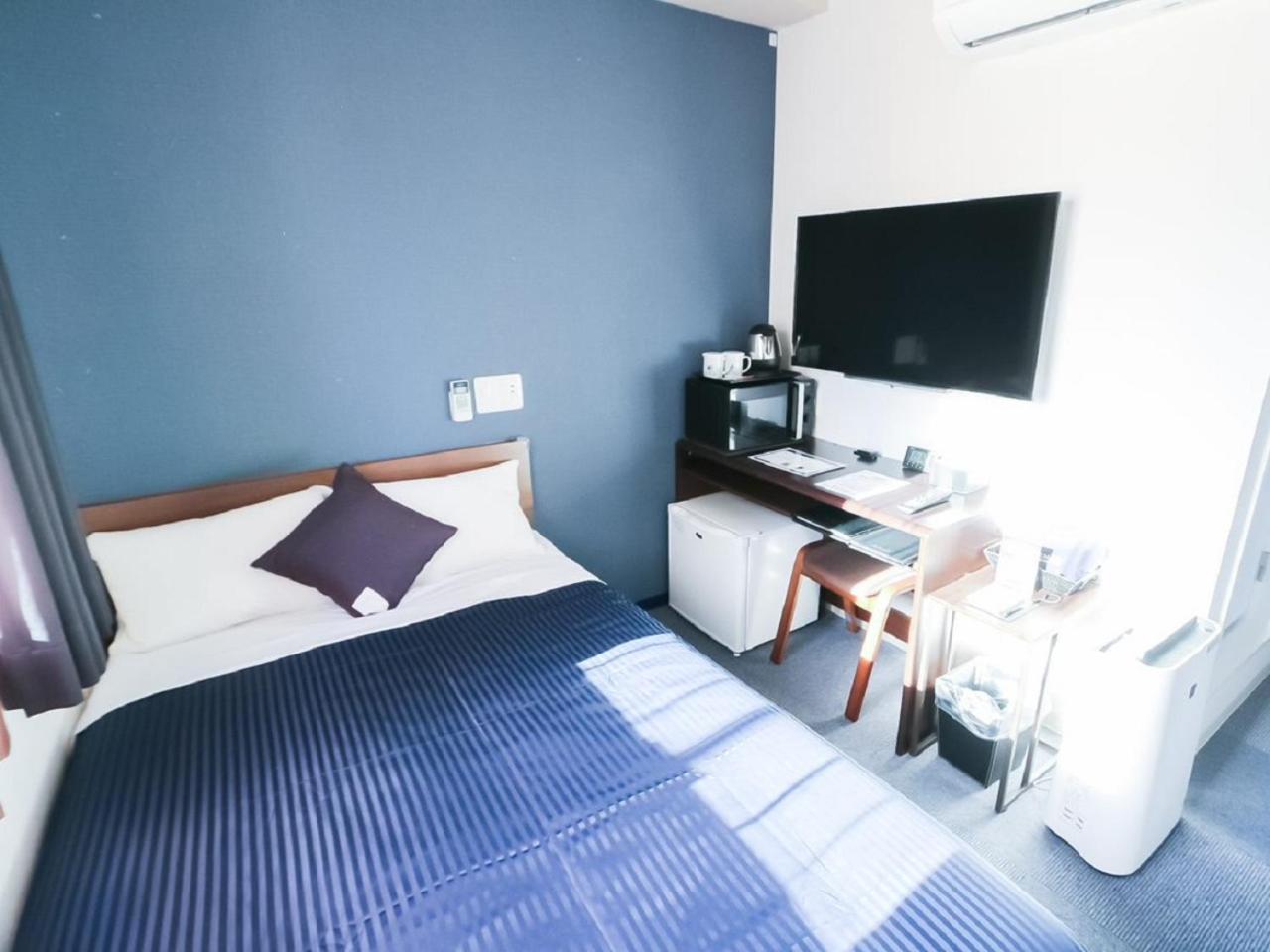 Double Room with Small Double Bed - Non-Smoking