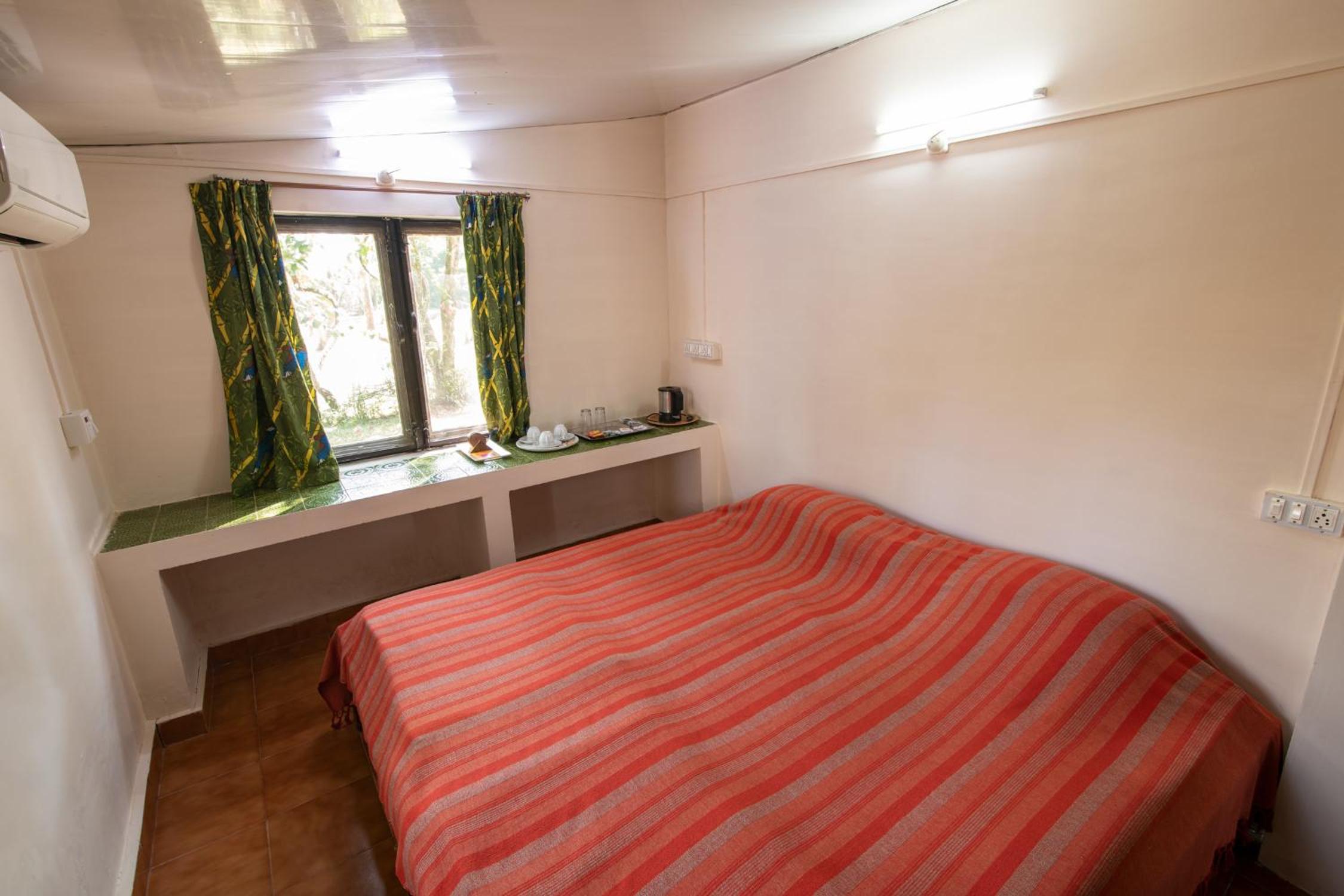 Deluxe Double Room - Photo 13