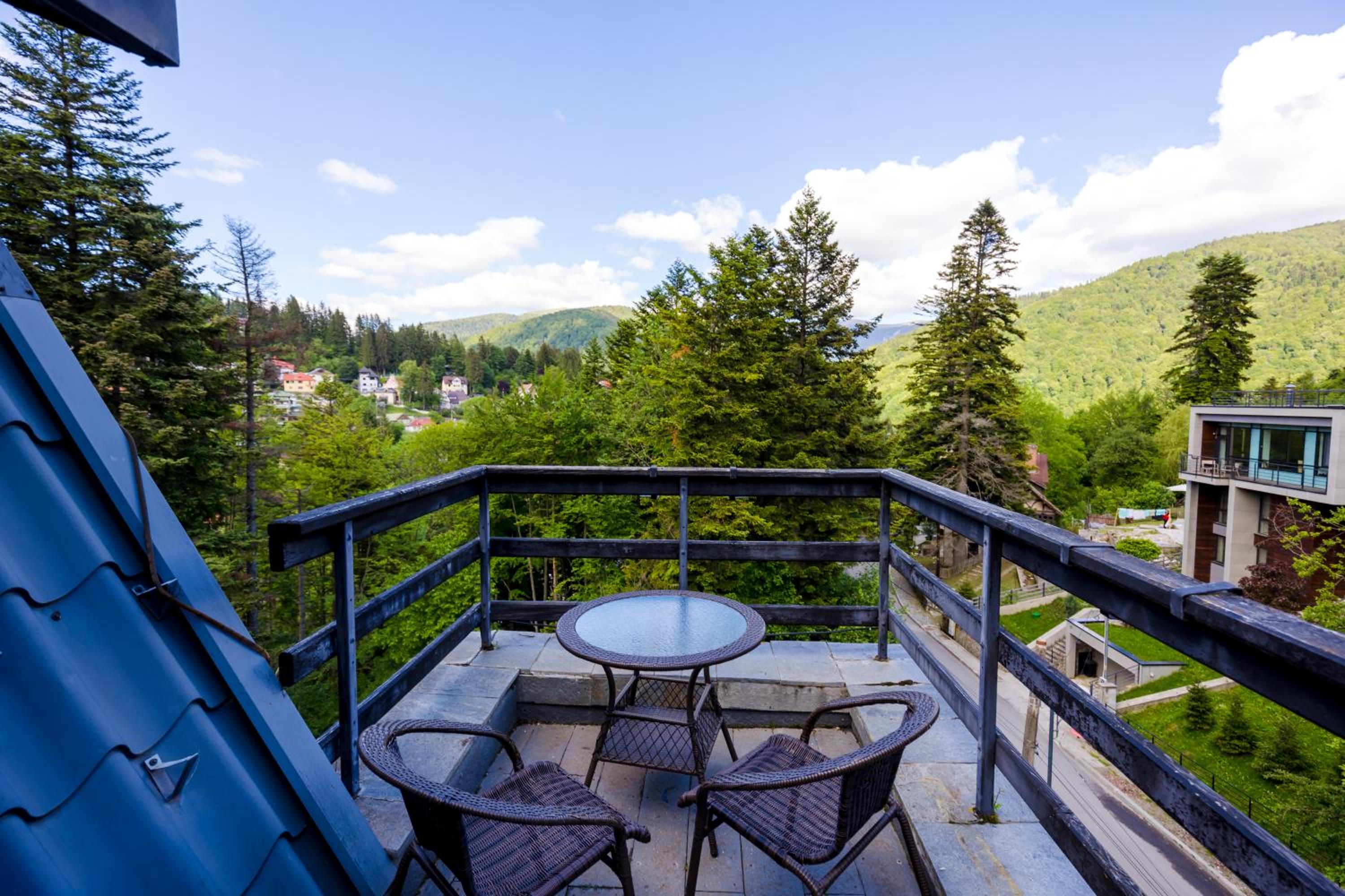 Suite with Balcony photo 2