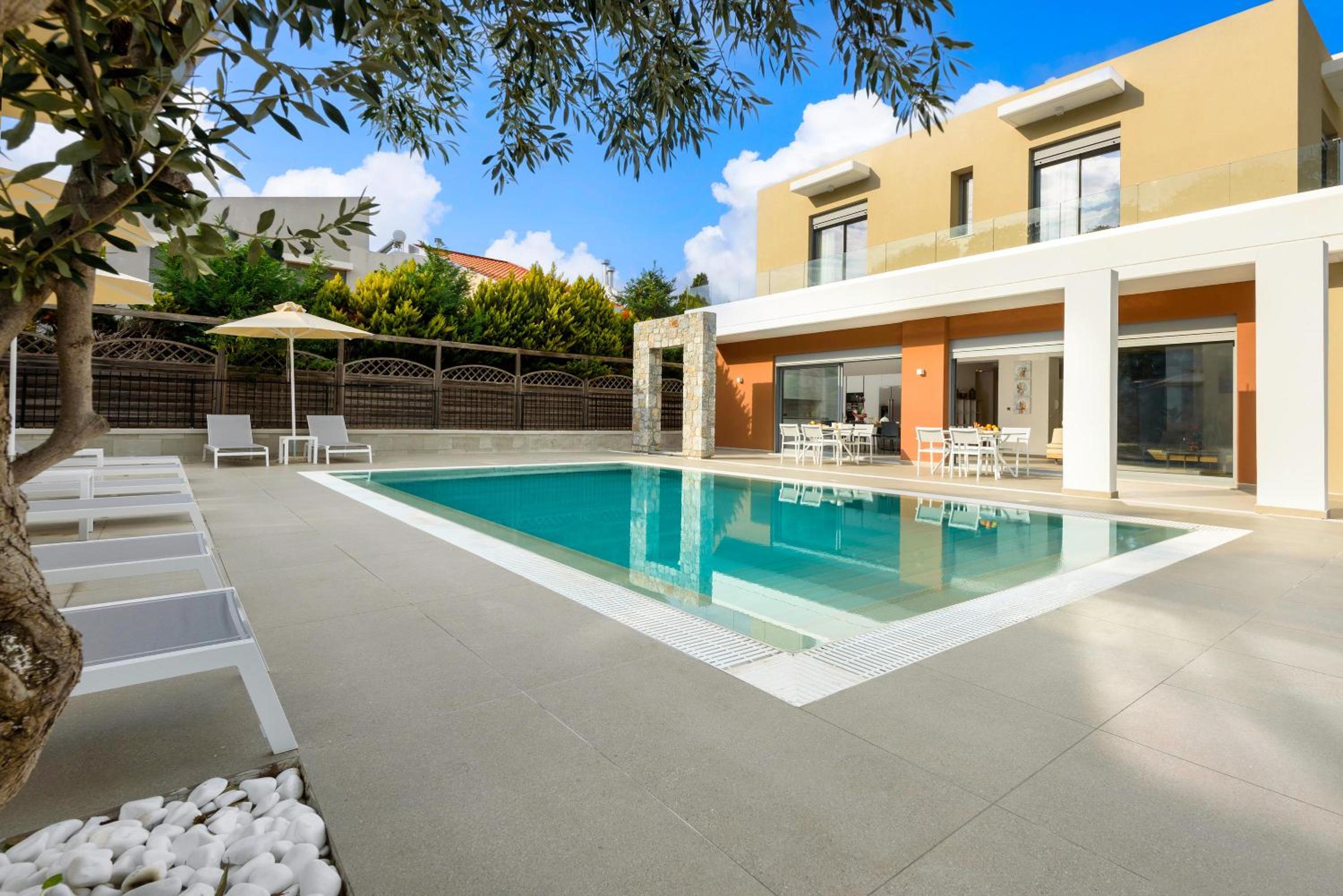 Villa photo 3