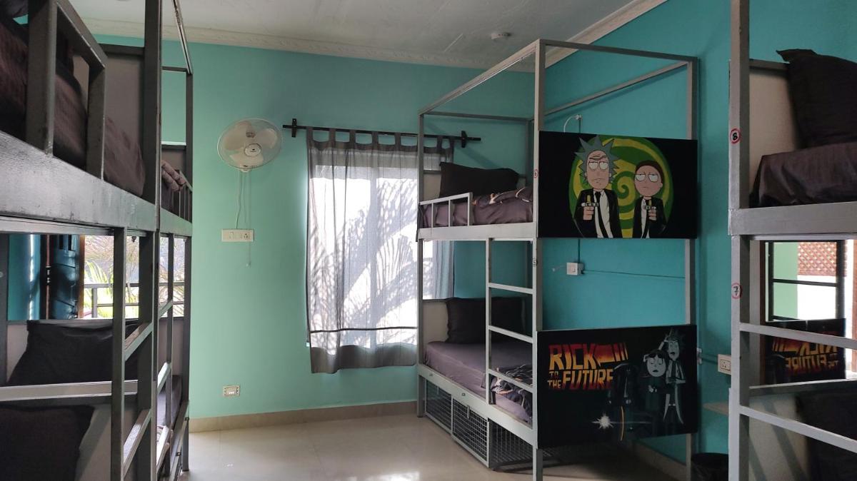 Bed in 8-Bed Mixed Dormitory Room photo 1