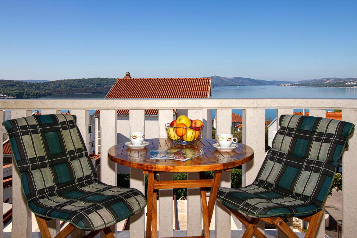 Apartment with Sea View