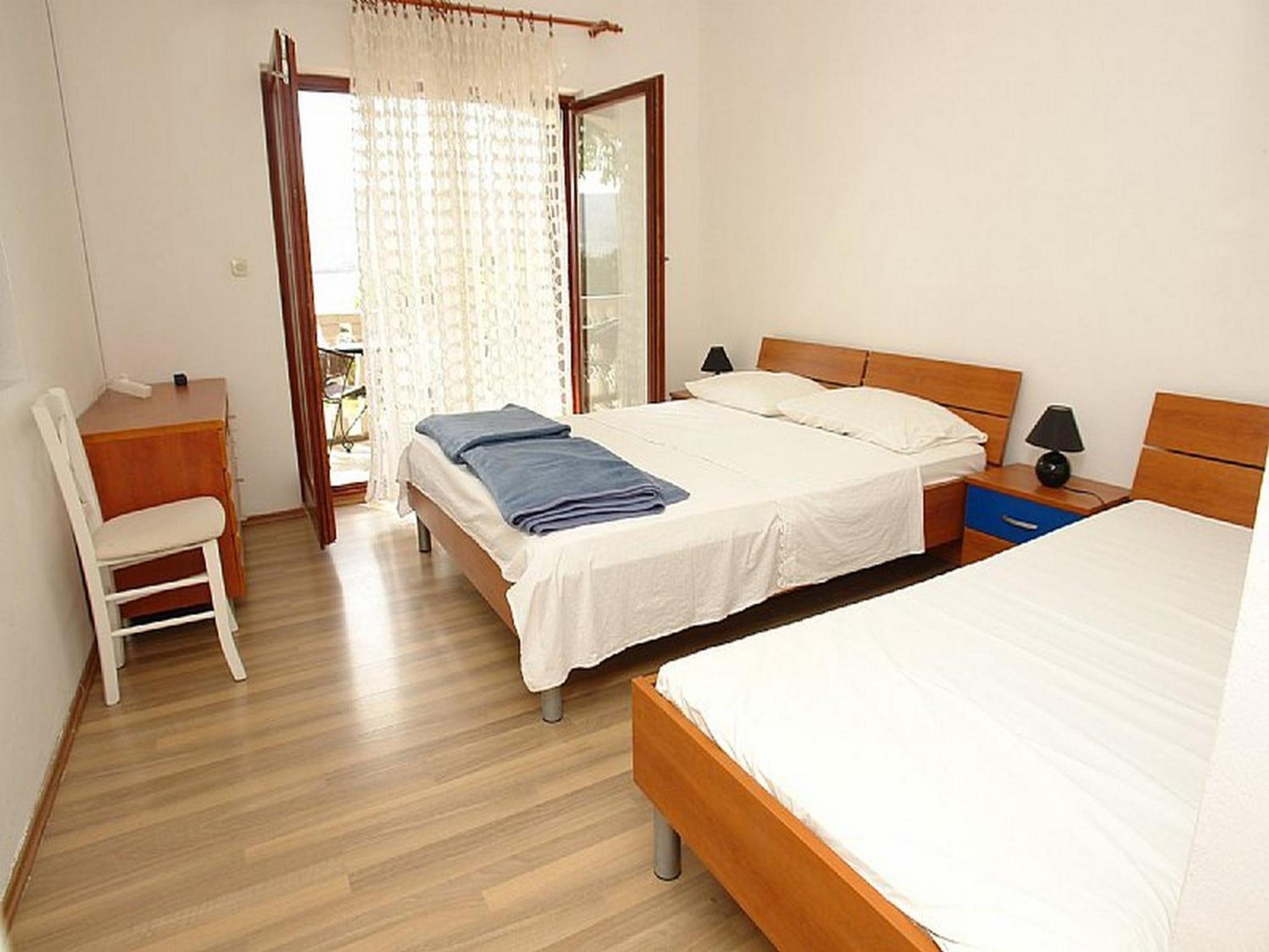Studio Apartment with Balcony and Sea View