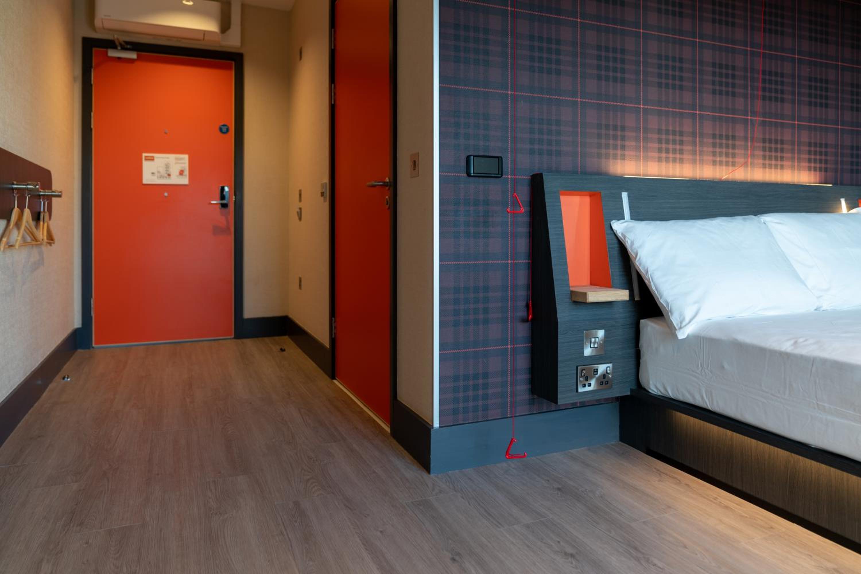 Double Room - Disability Access photo 2