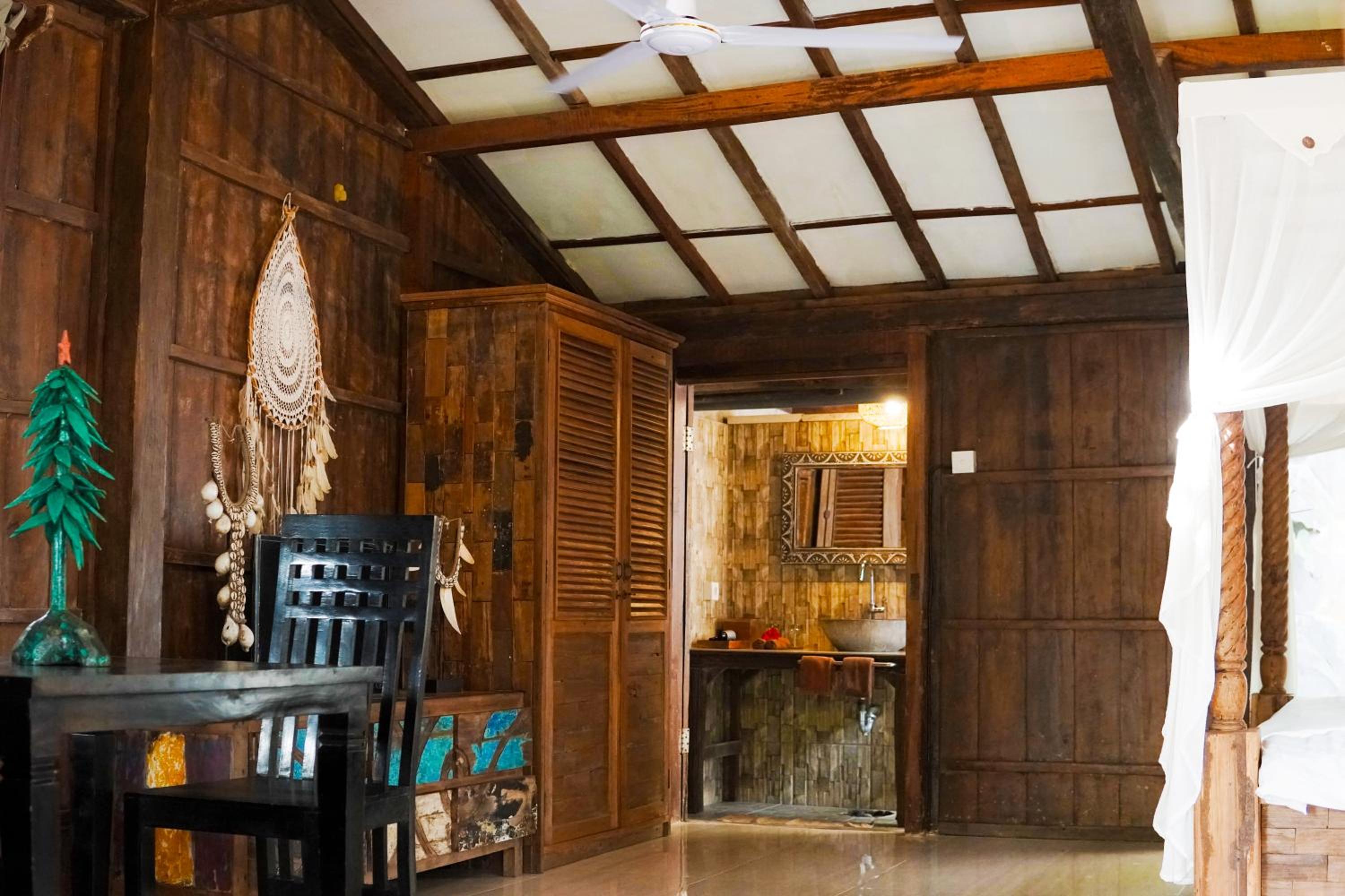 Two-Bedroom Villa - Photo 12