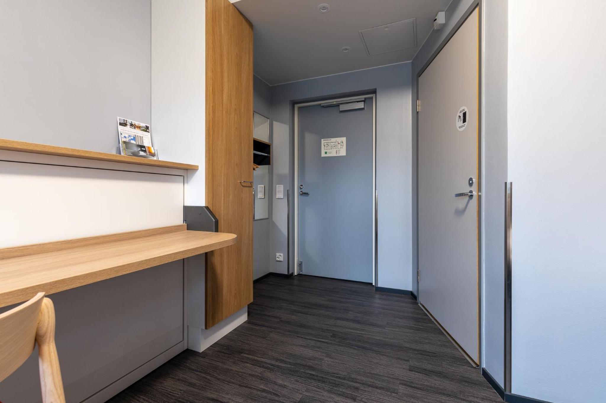 Twin Room - Disability Access photo 1
