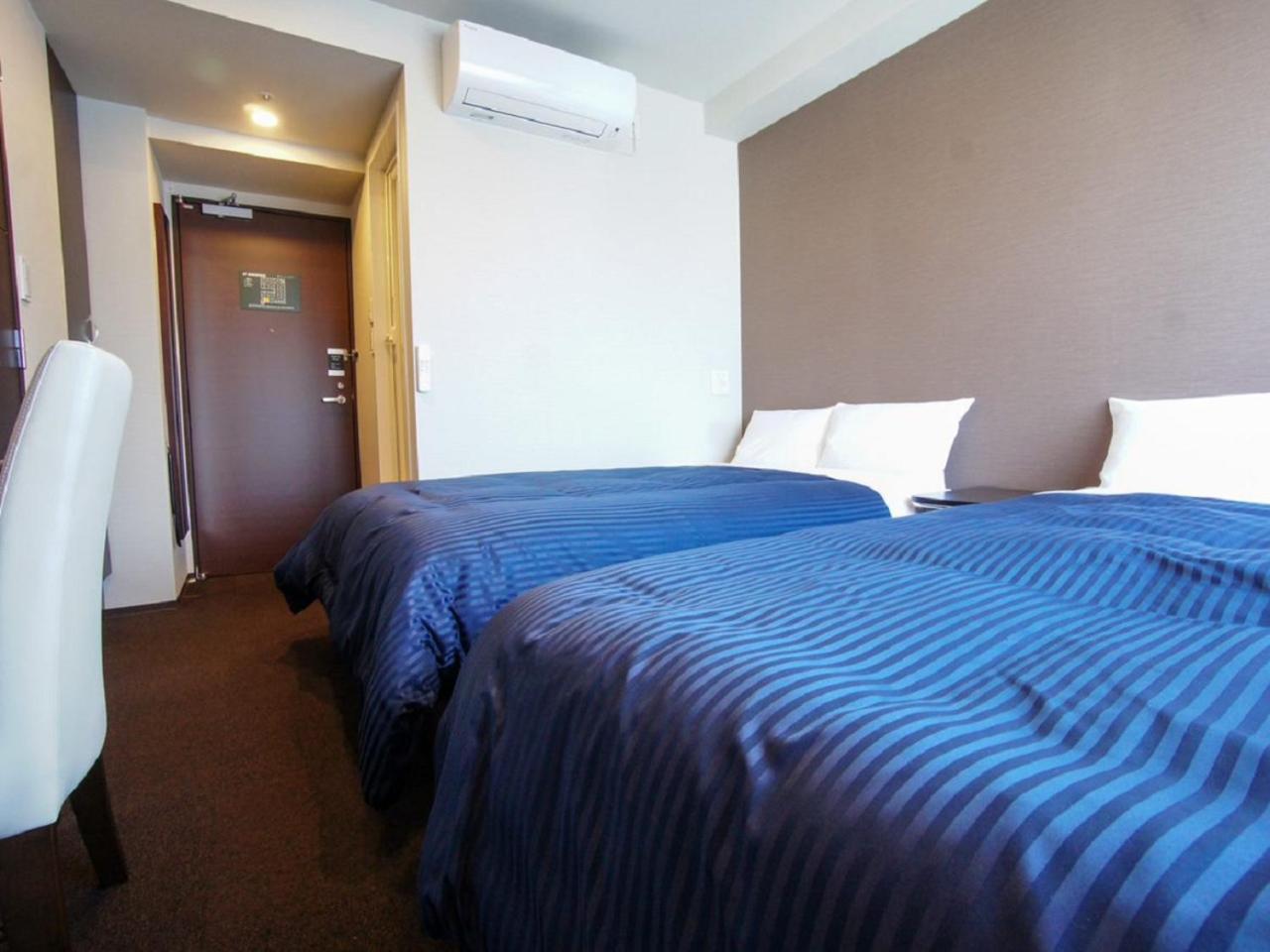 Twin Room - Non-Smoking