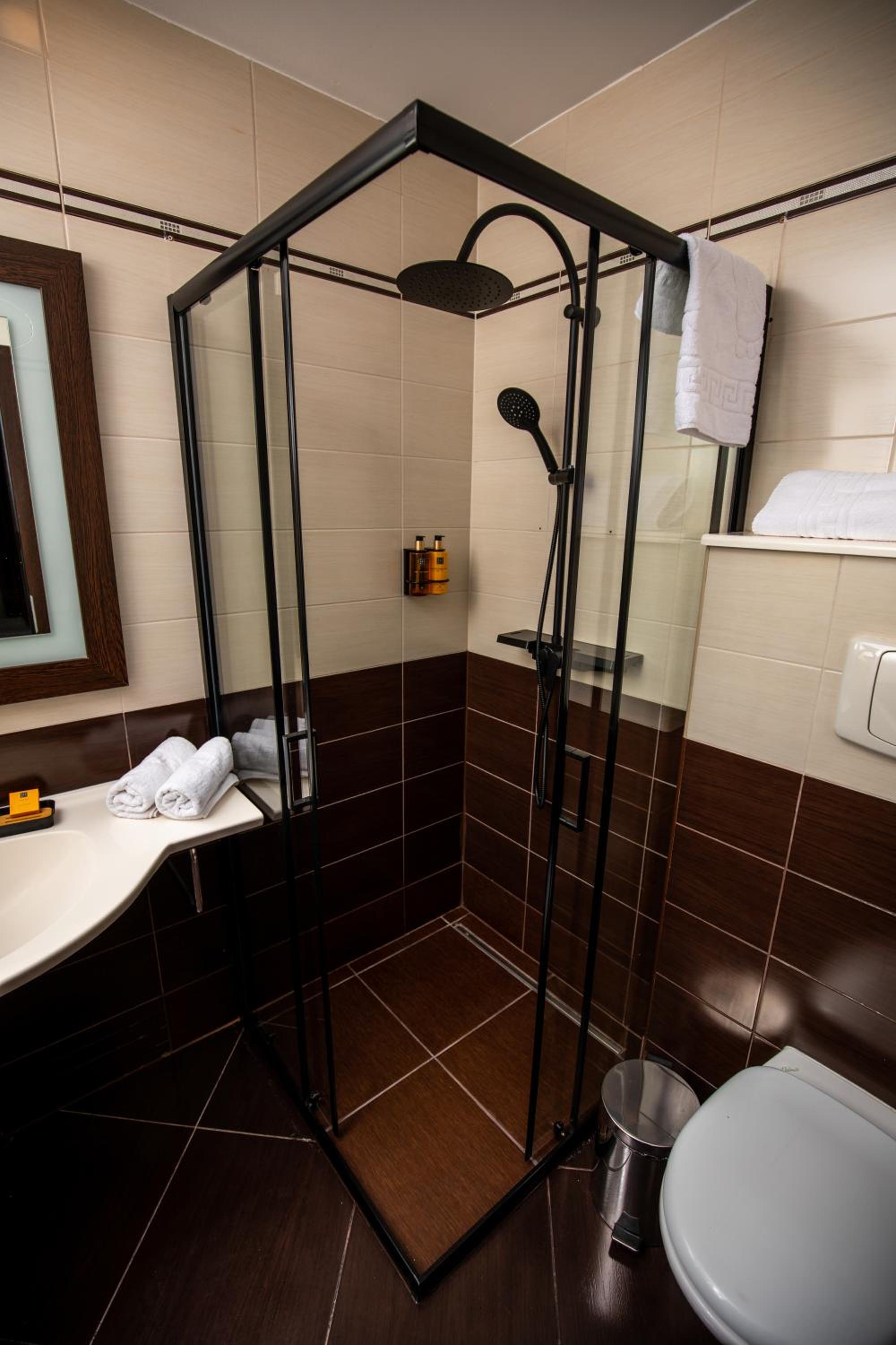 Double or Twin Room photo 2