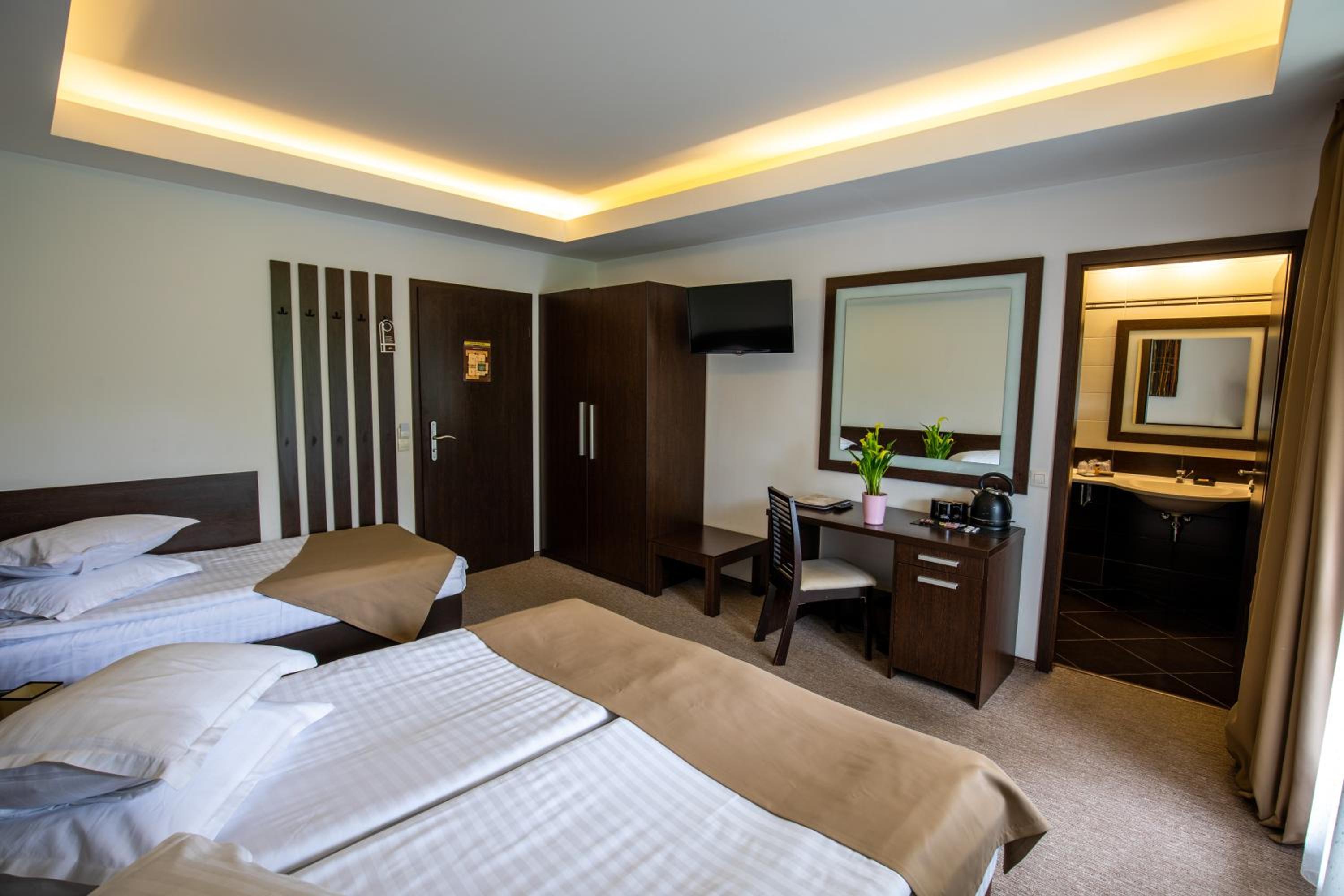 Triple Room photo 2