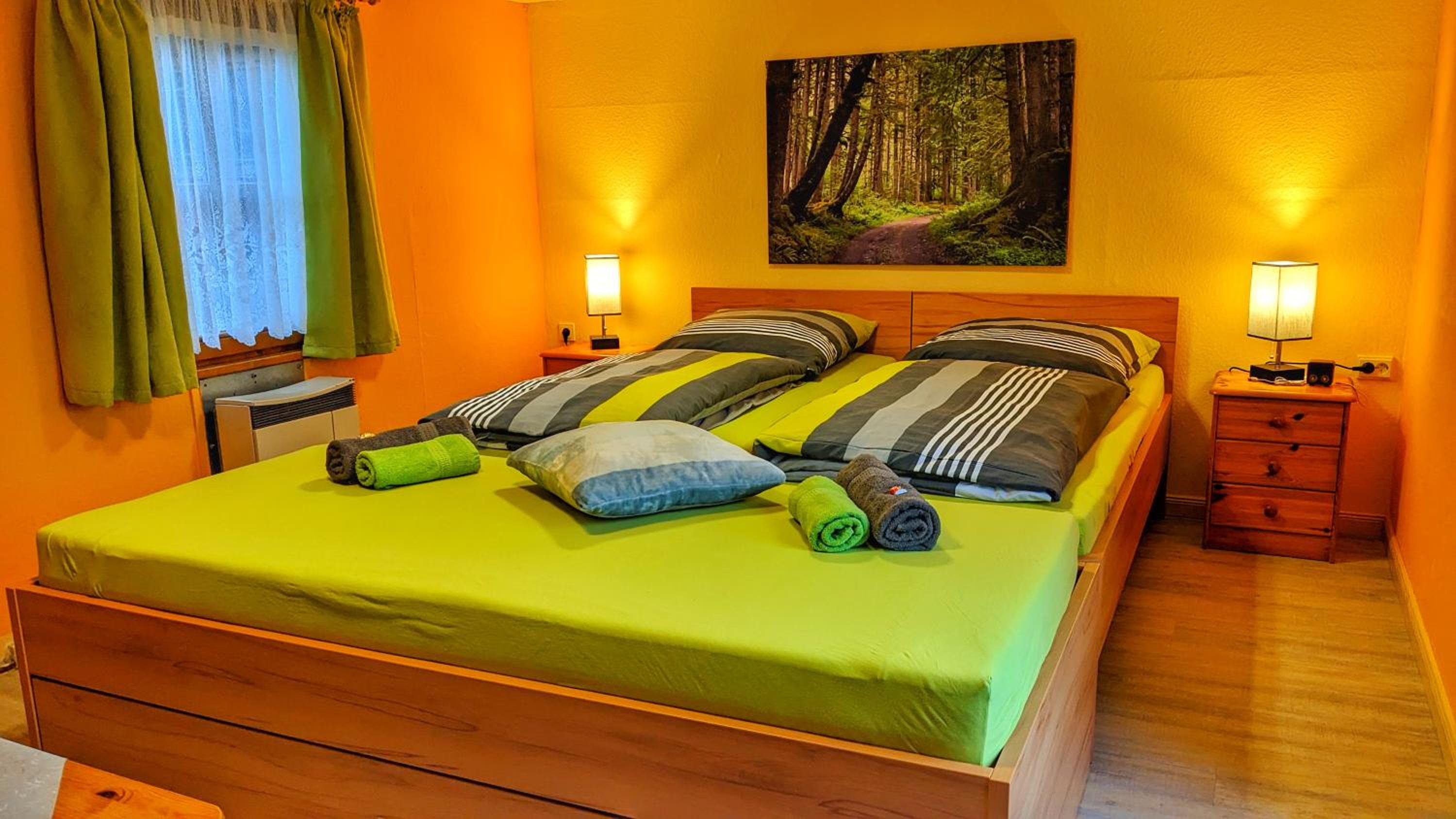 Six-Bedroom House photo 1