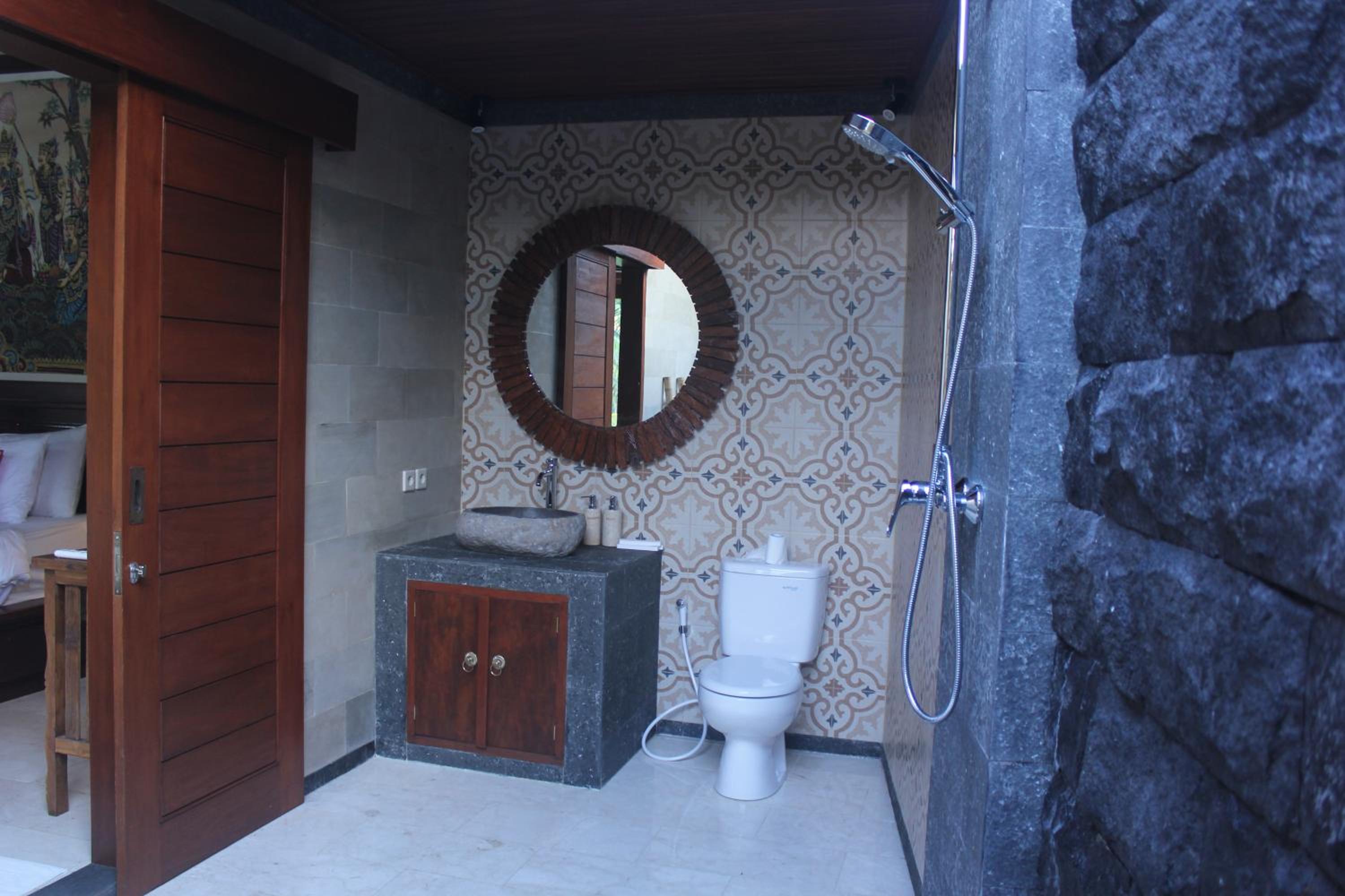 Villa with Private Pool - Photo 14
