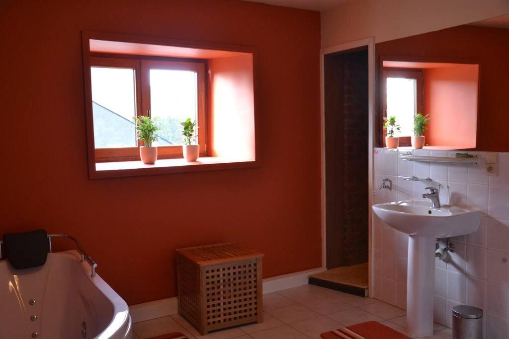 Four-Bedroom House photo 2