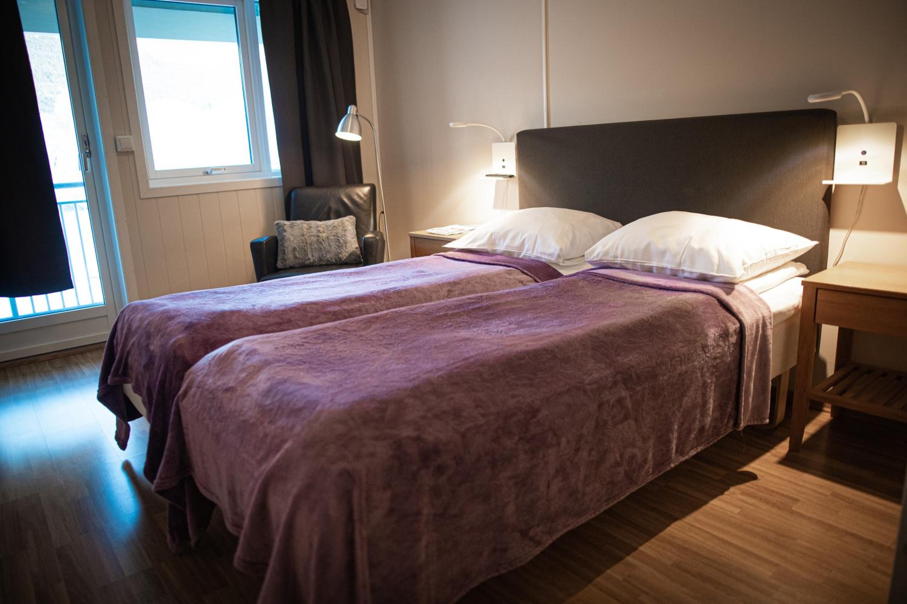 Deluxe Double Room with Balcony photo 3