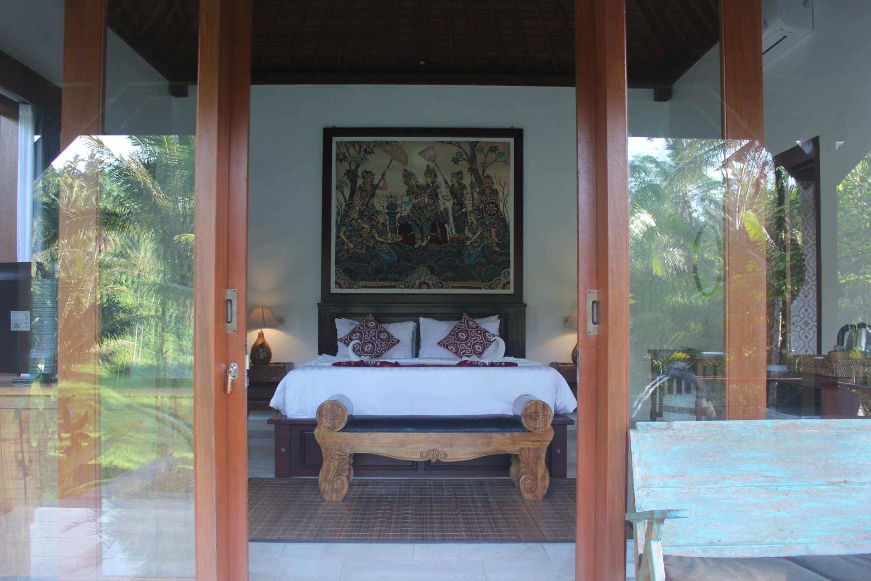 Villa with Private Pool - Photo 19