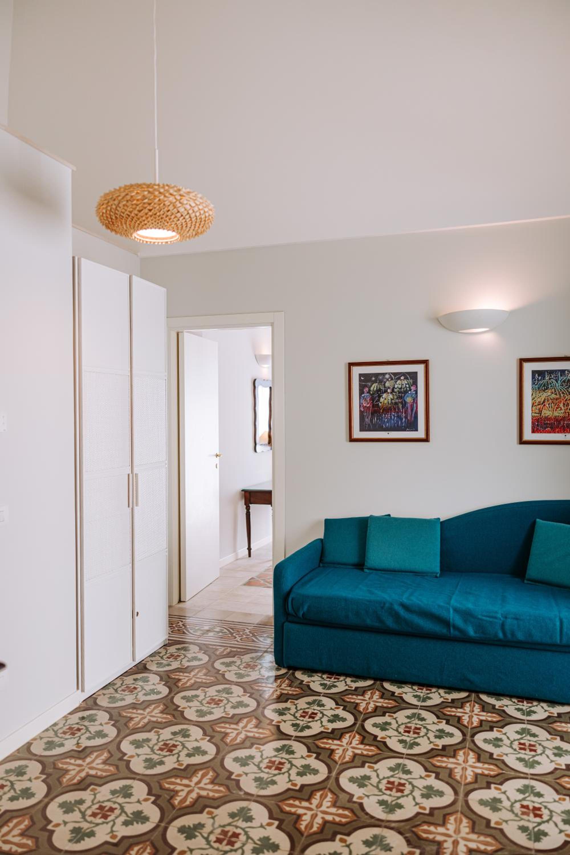 Quadruple Room with Balcony - Photo 3