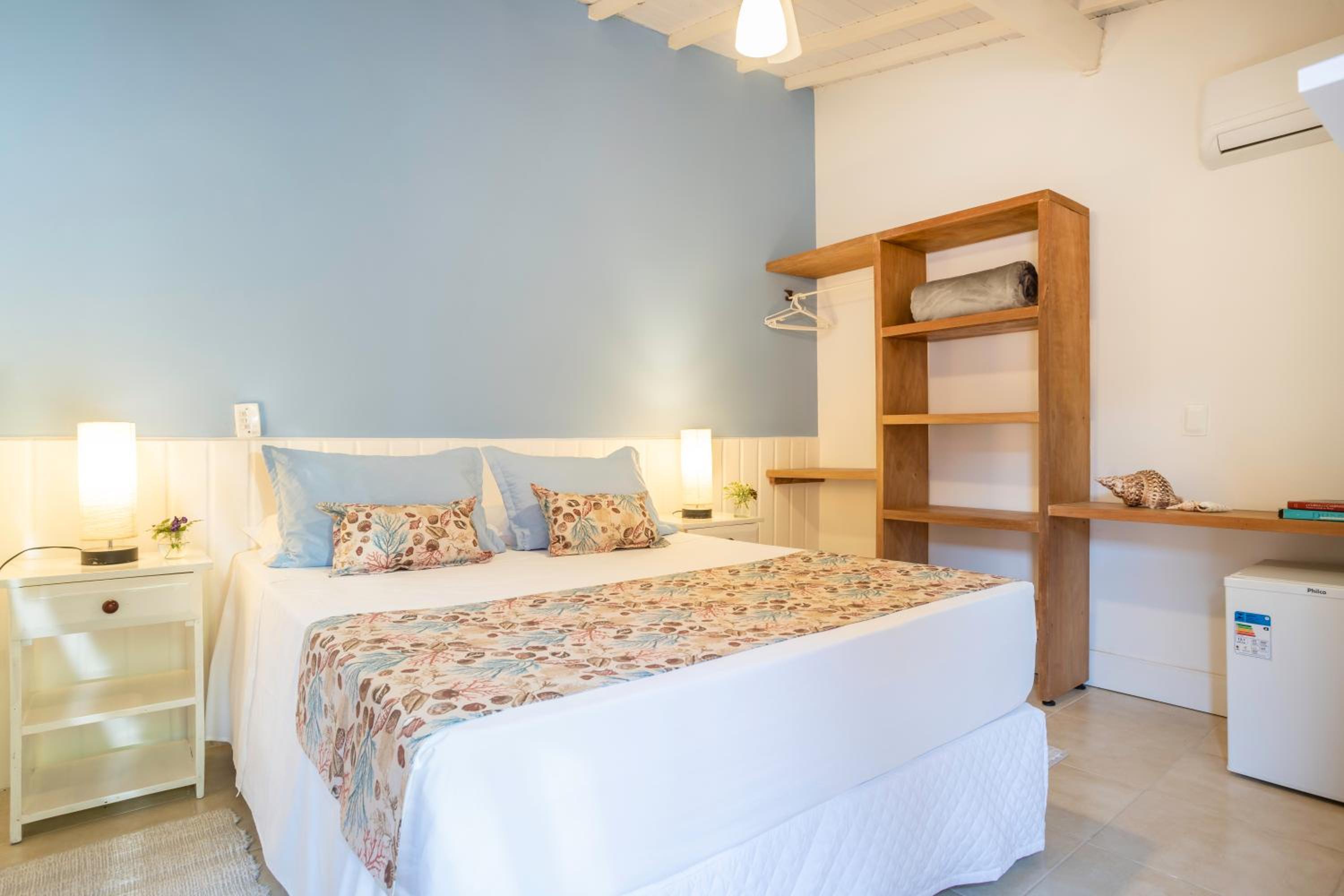 Double Room with Balcony - Photo 7
