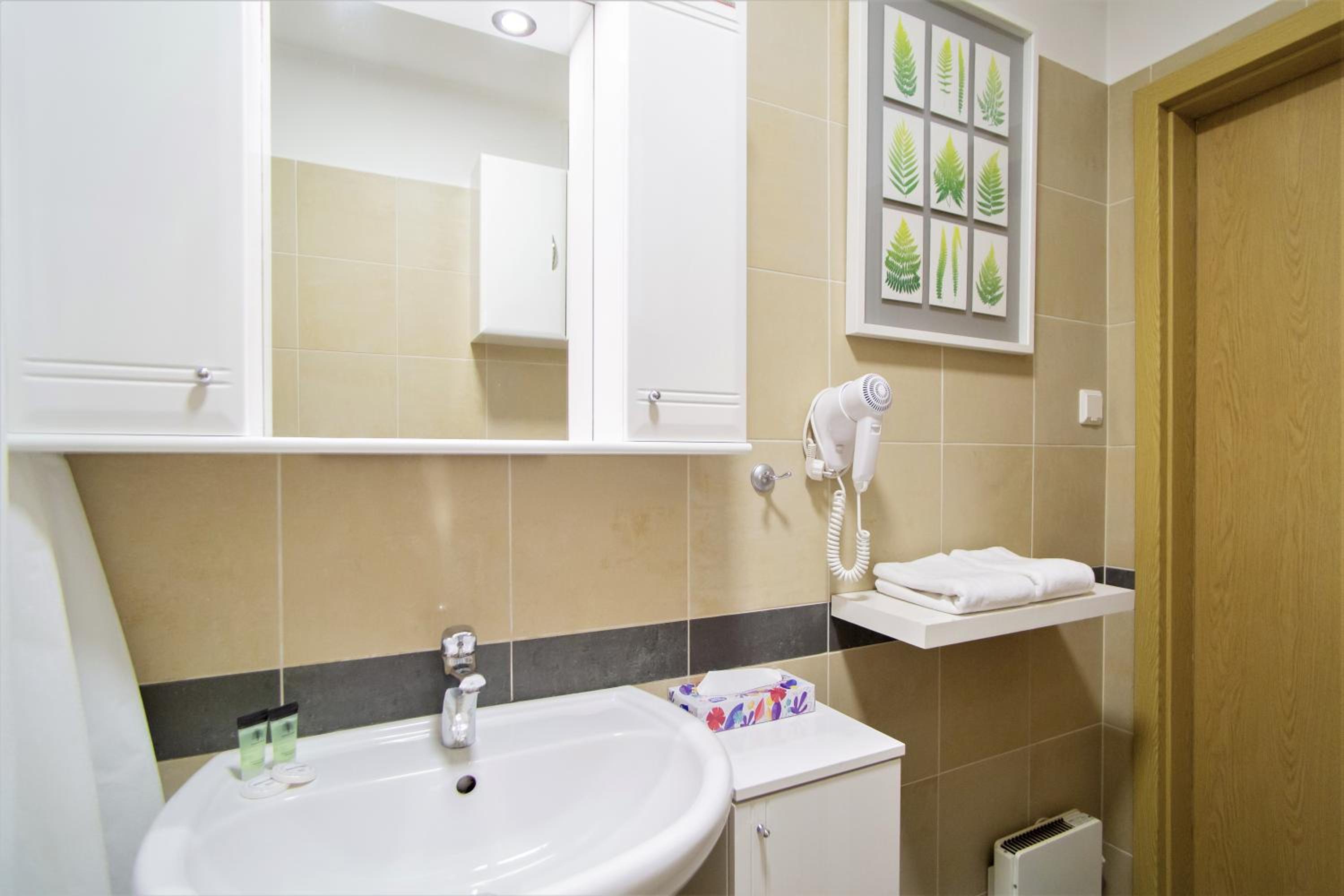 Superior Apartment - Photo 6