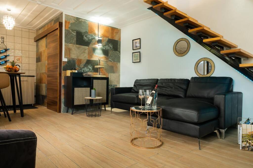 Two-Bedroom House photo 3