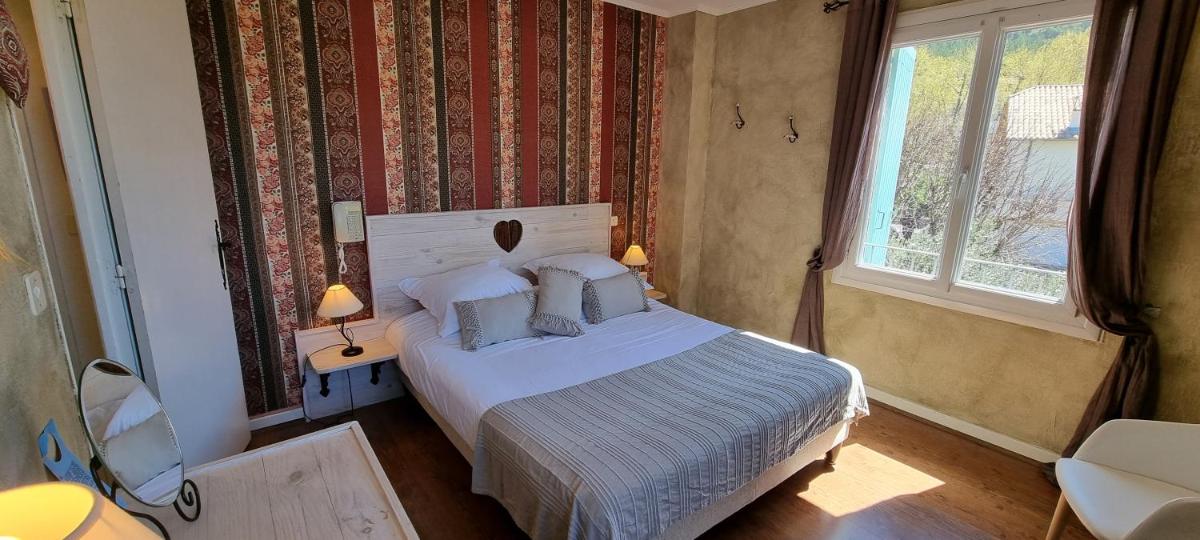 Double Room with Village Views photo 2