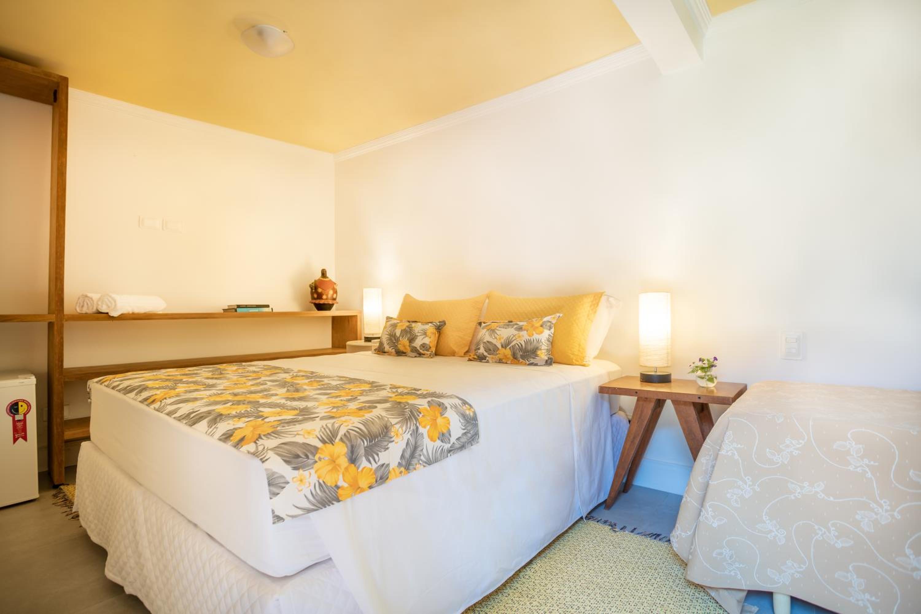 Large Double Room - Photo 1