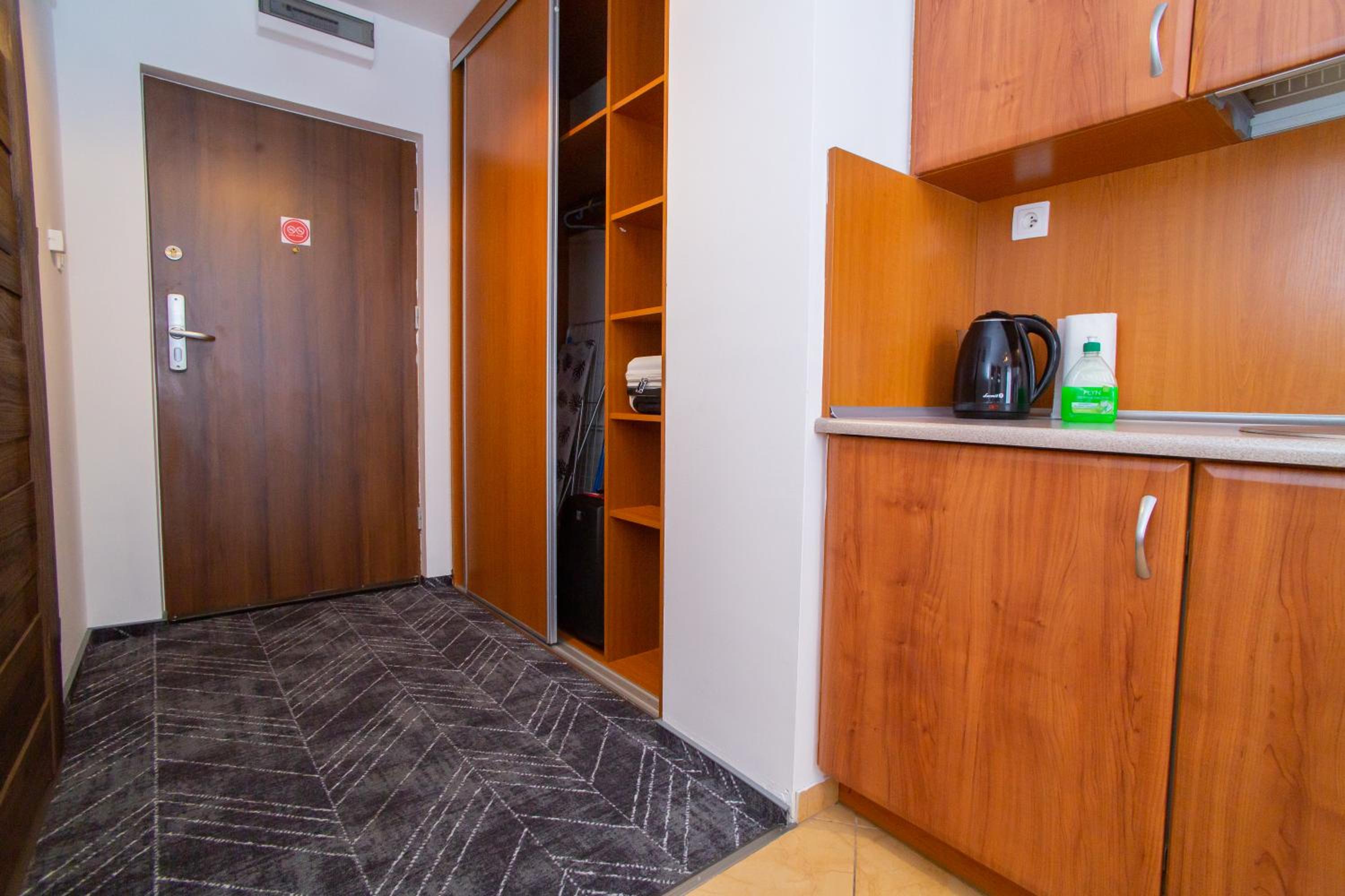 Basic Triple Room - Photo 9