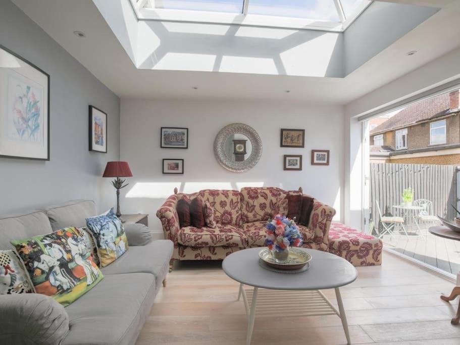 Three-Bedroom House photo 1