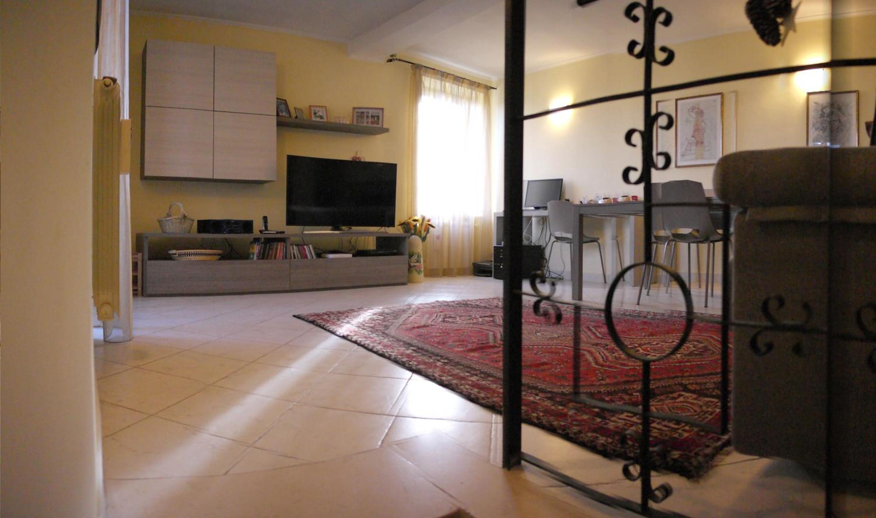 One-Bedroom Apartment photo 3