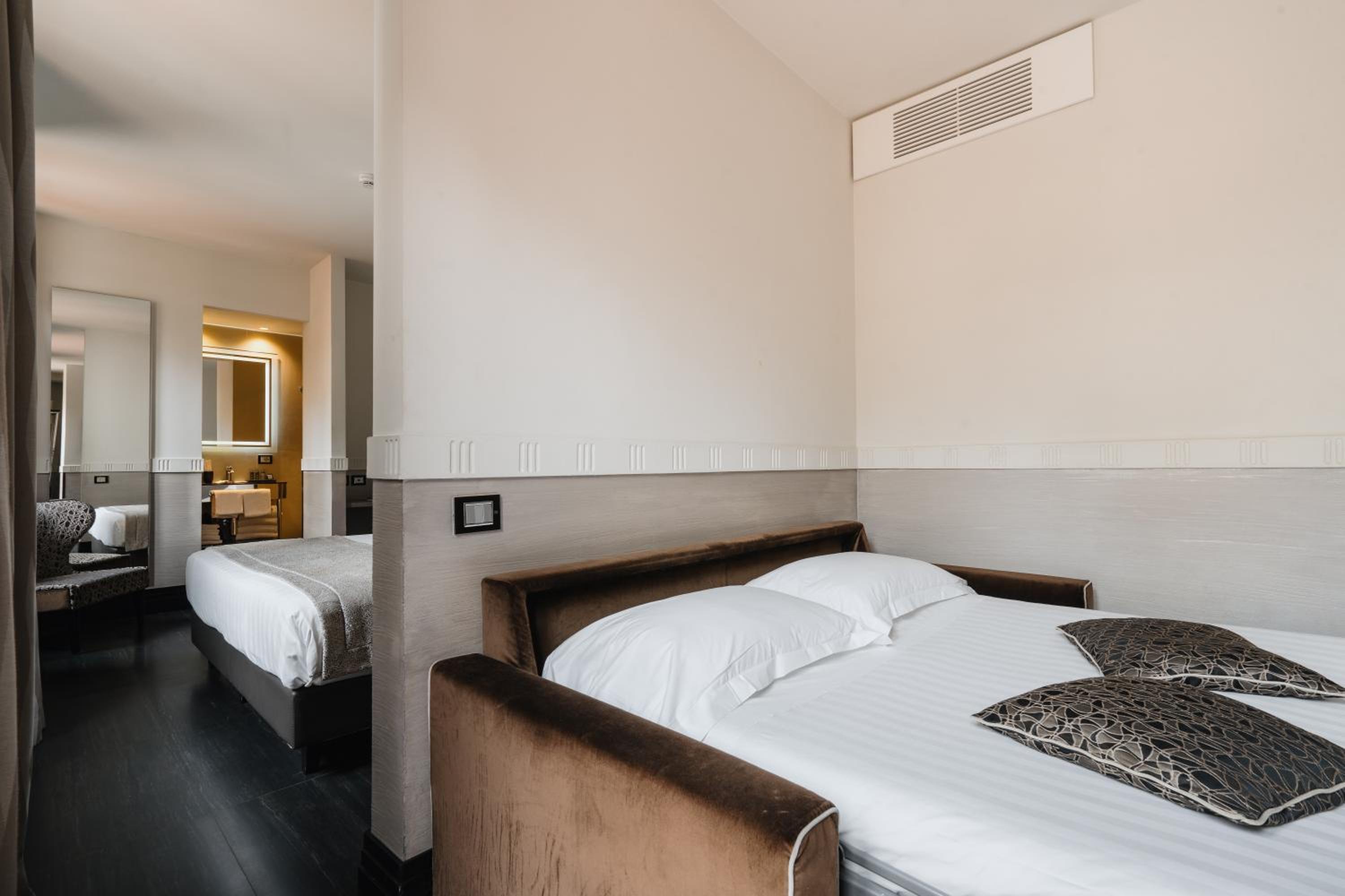 Suite with Terrace photo 2