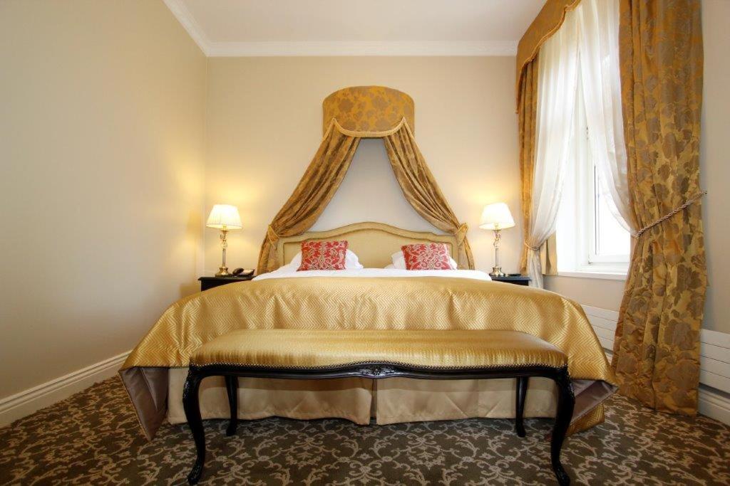 Classic Double Room - Manor Building (Spa access included) - Photo 1