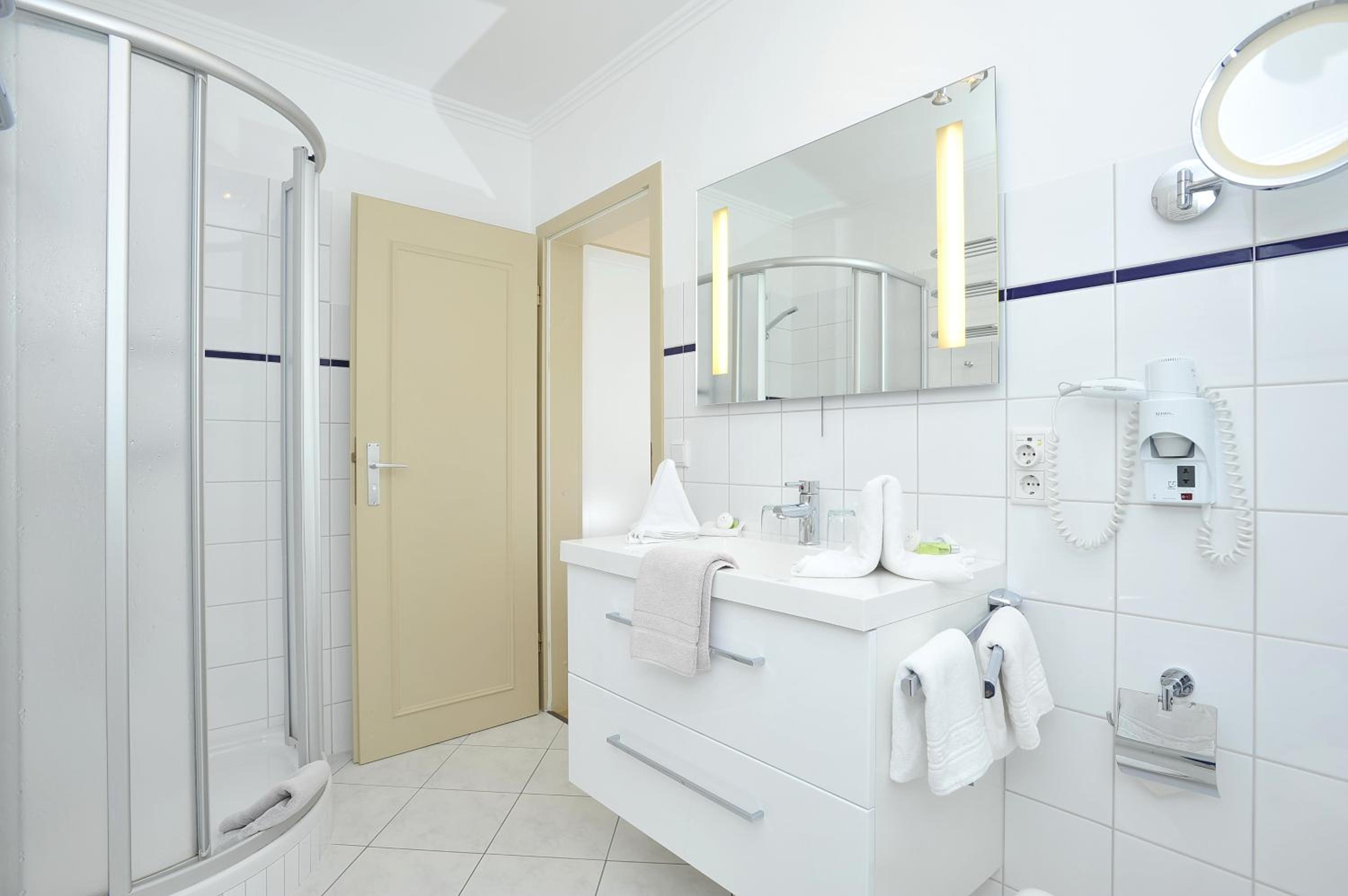 Suite Apartment thumbnail 6
