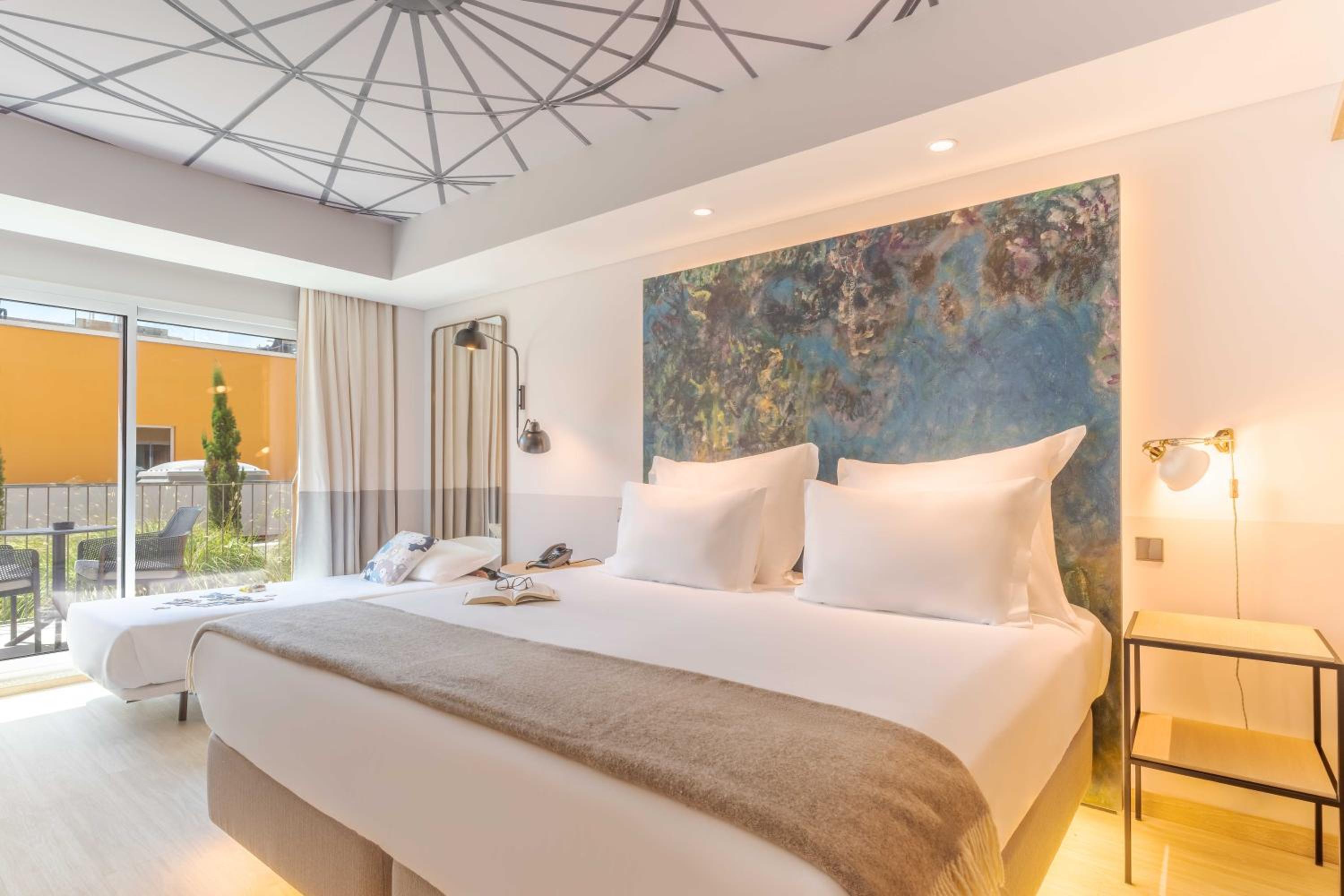 Superior Double Room with Extra Bed - Photo 4