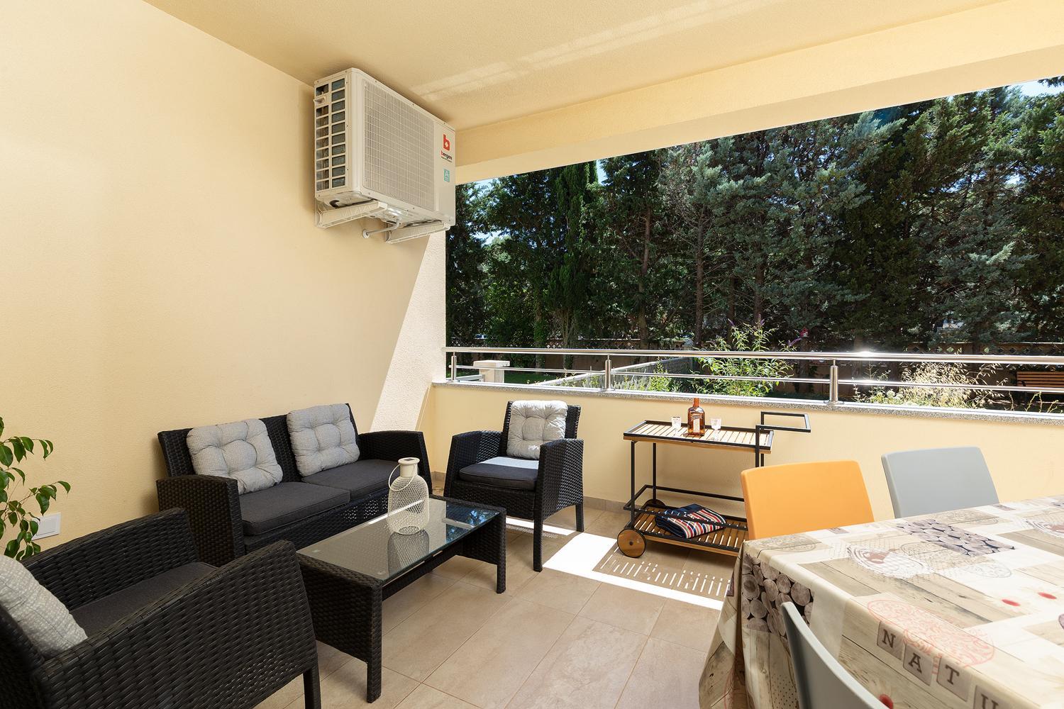 Apartment with Garden View photo 2