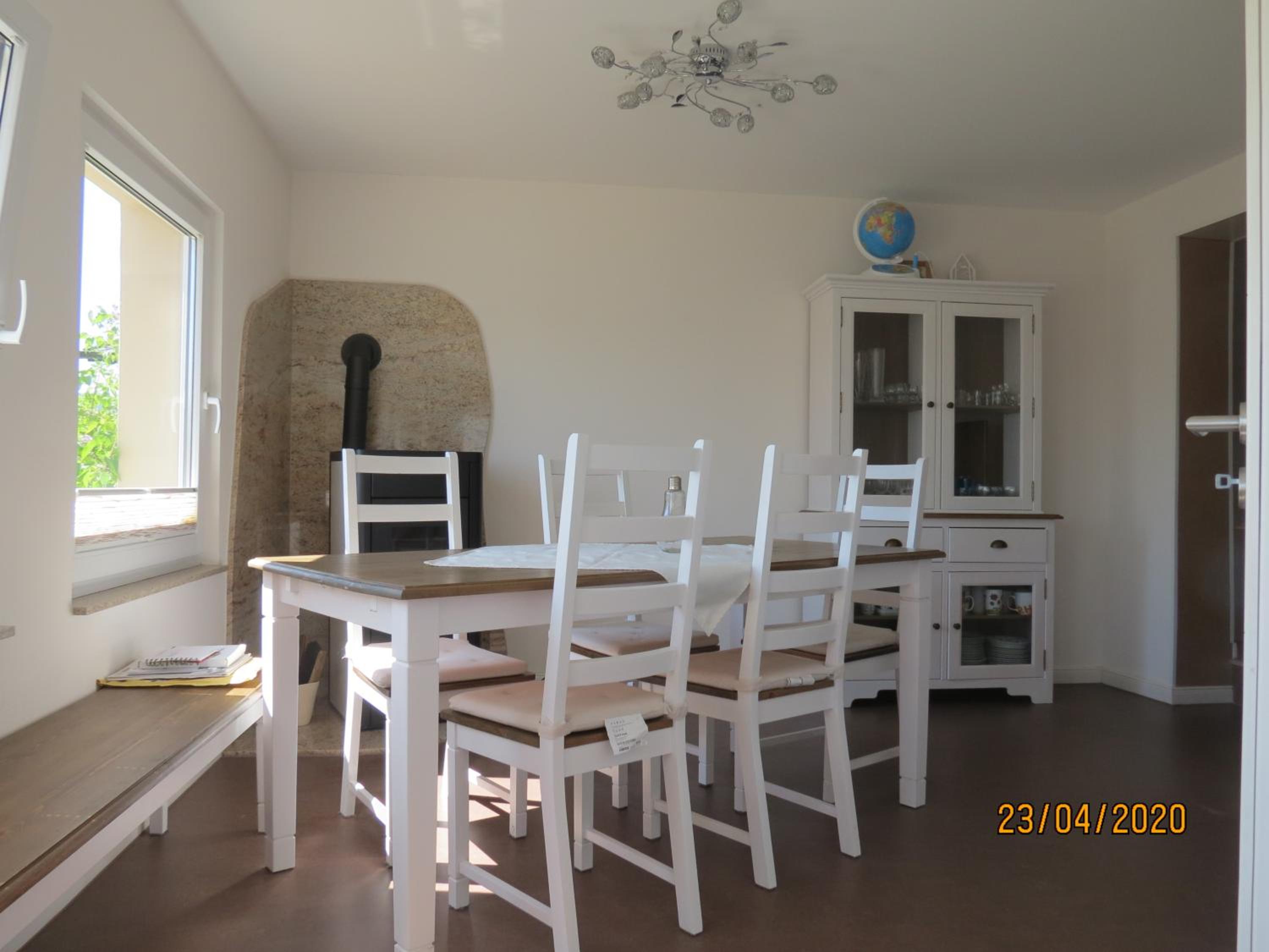 Two-Bedroom House photo 2