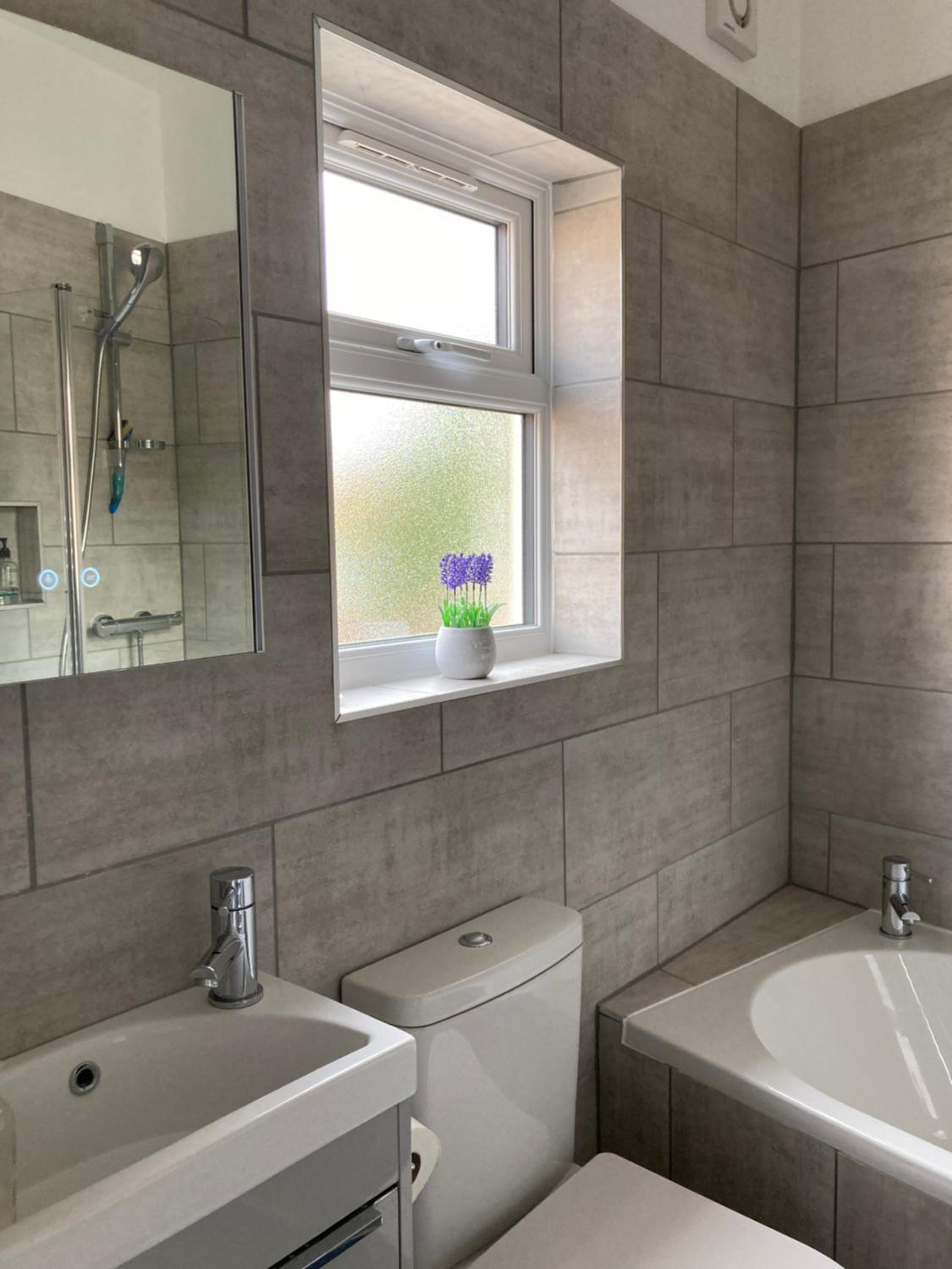Double Room With Private Bathroom photo 3
