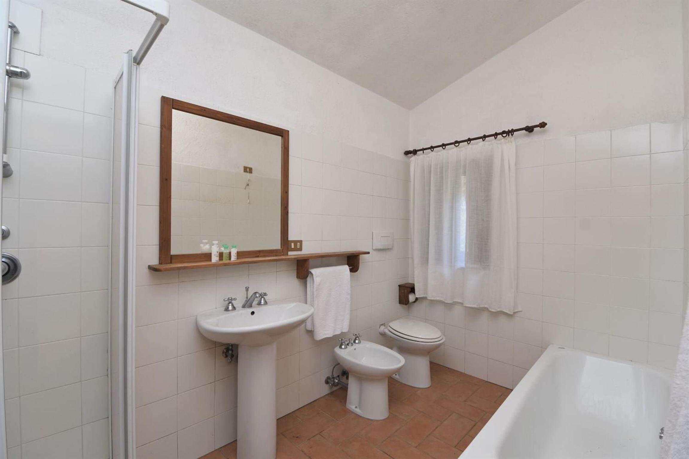 Two-Bedroom House photo 3