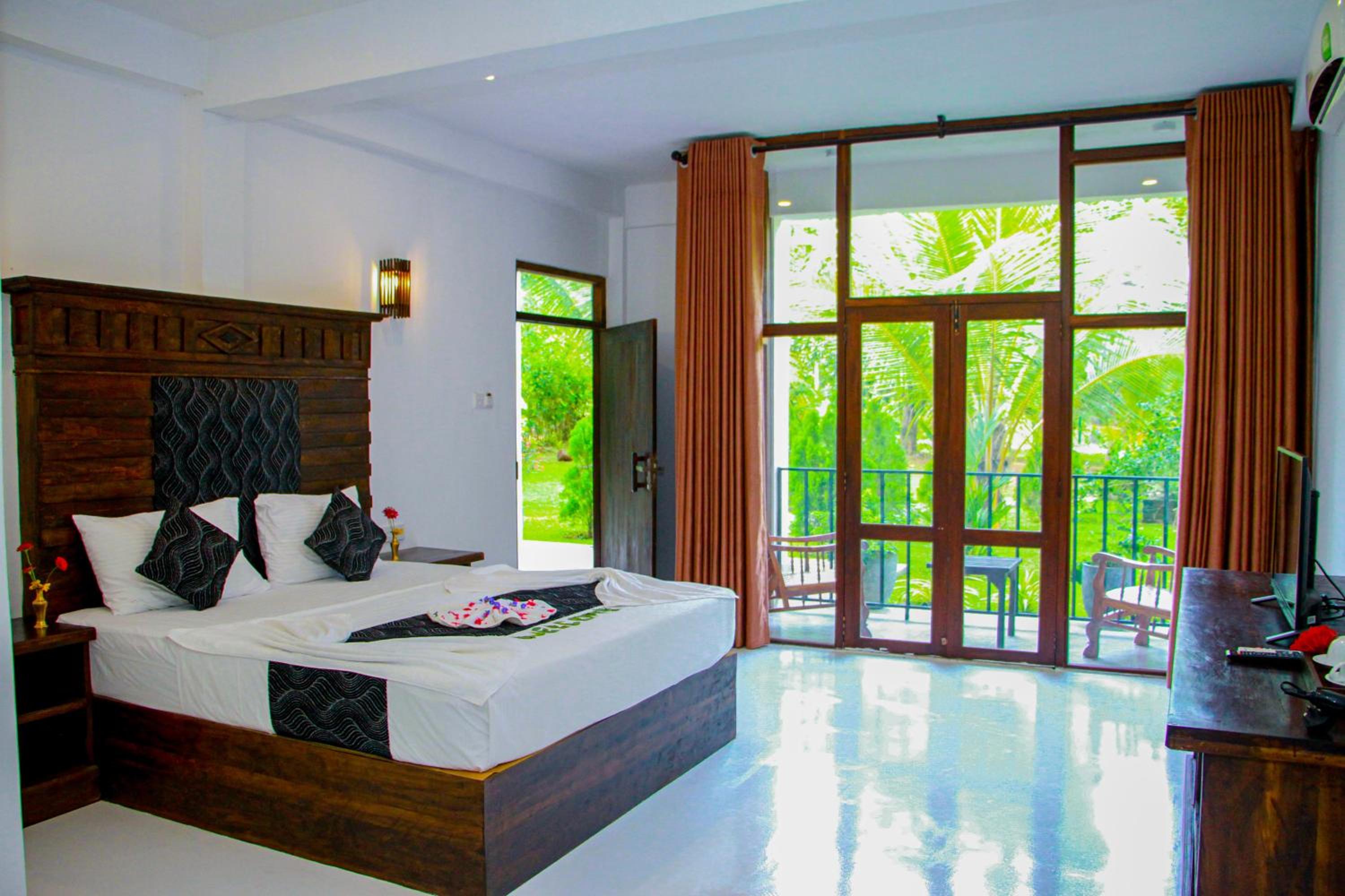 Deluxe Double Room photo 2