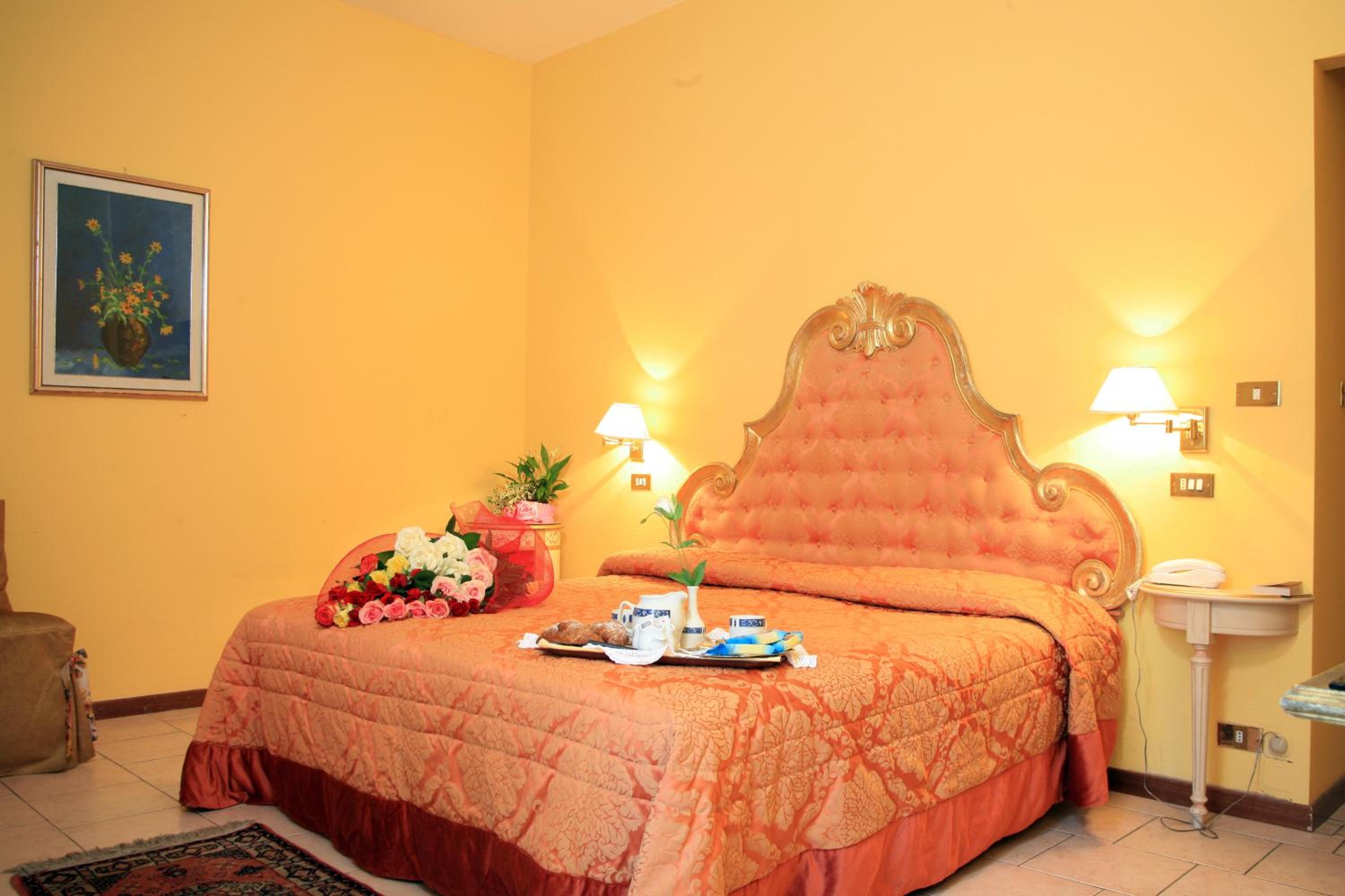 Standard Triple Room photo 2