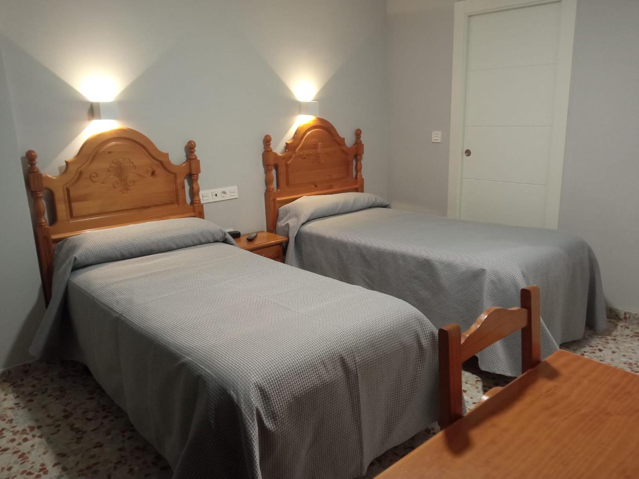 Double Or Twin Room - Photo 8