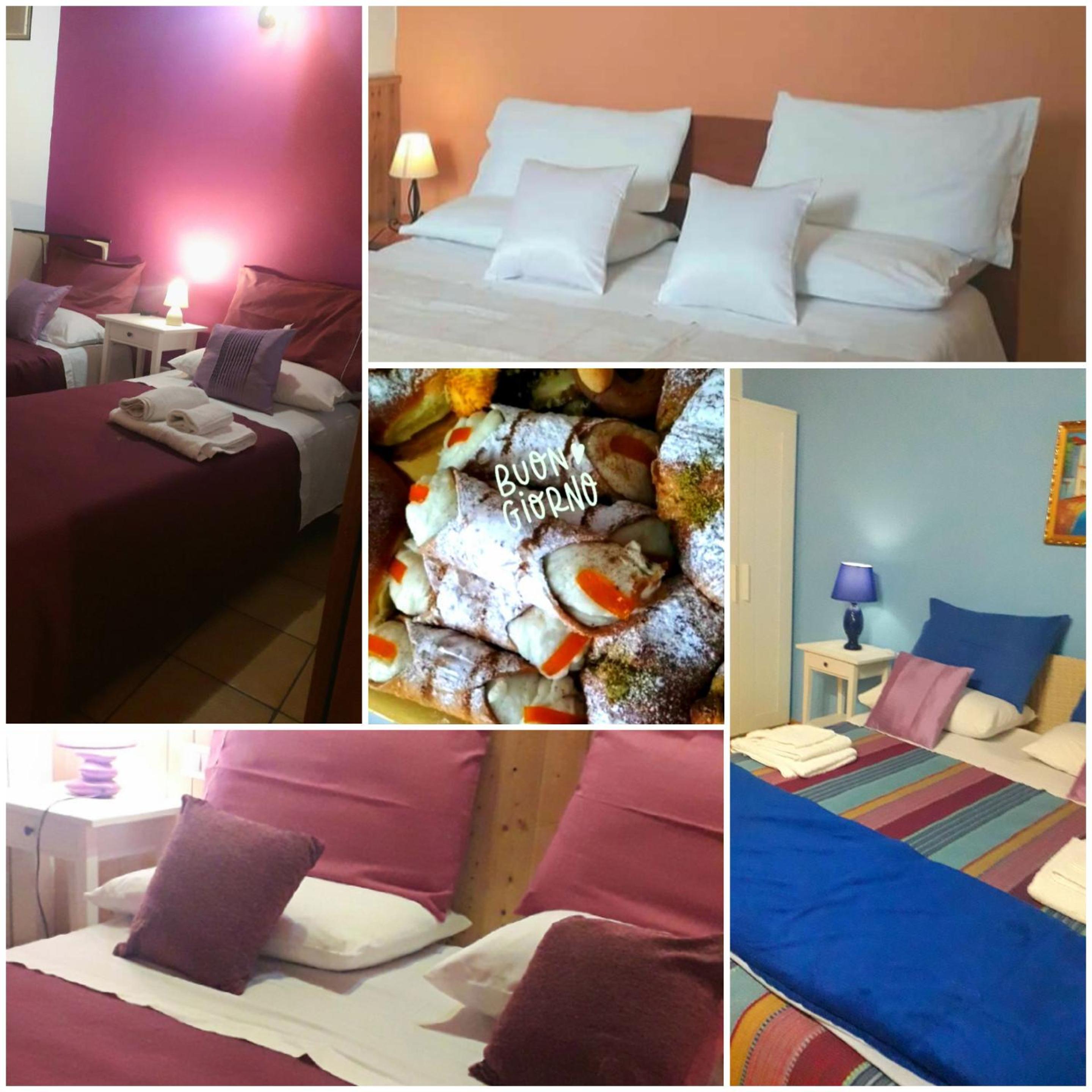Double or Twin Room with Private Bathroom photo 2