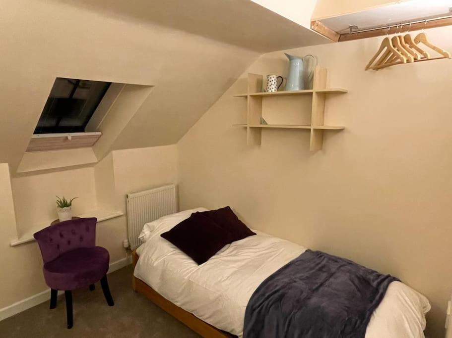 Three-Bedroom House photo 2