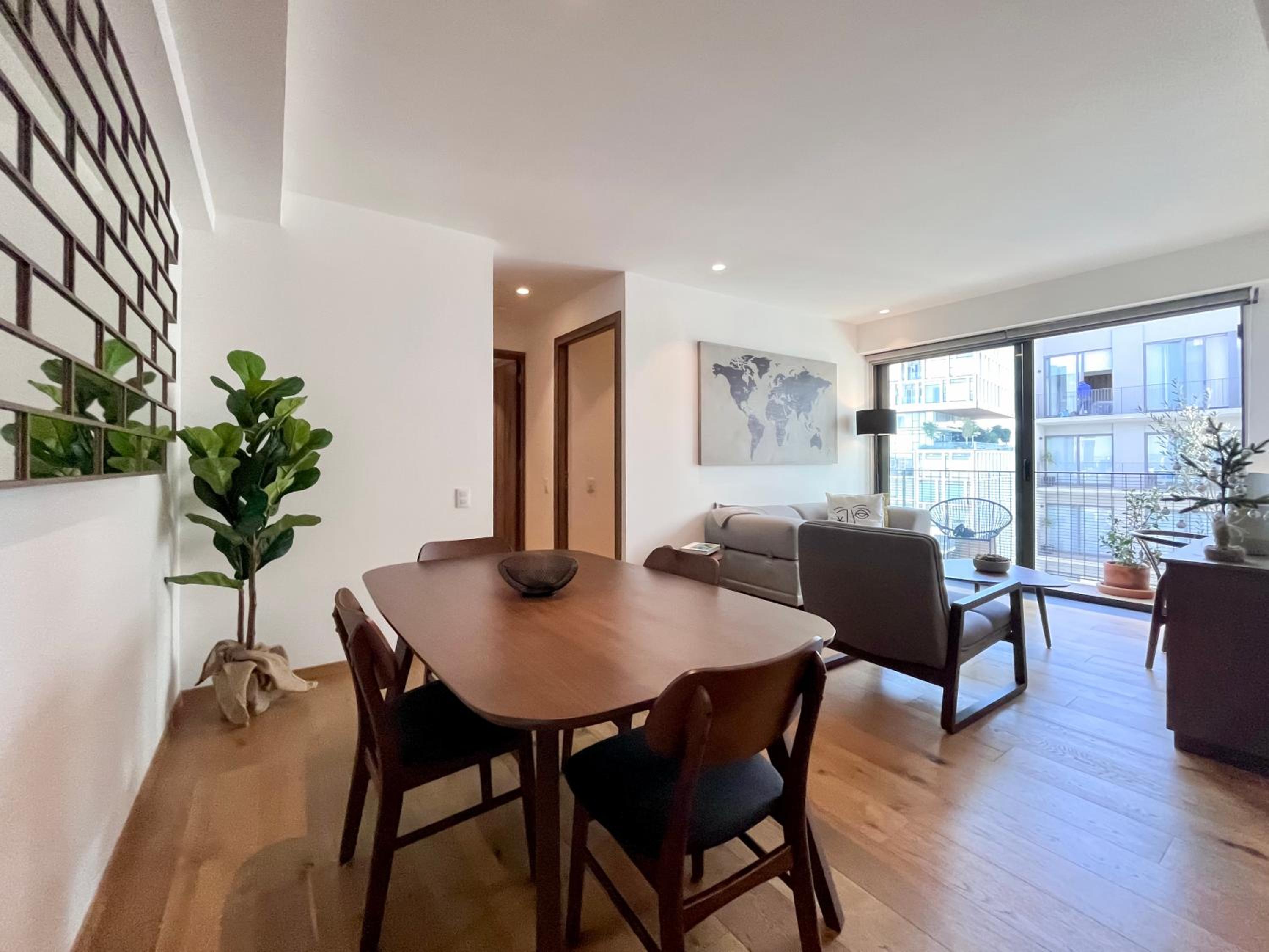 Apartment with Balcony photo 1