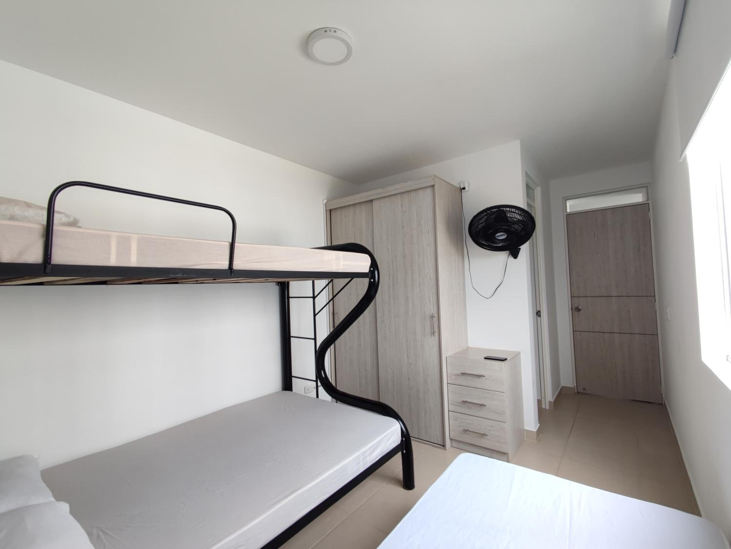 Three-Bedroom Apartment photo 3